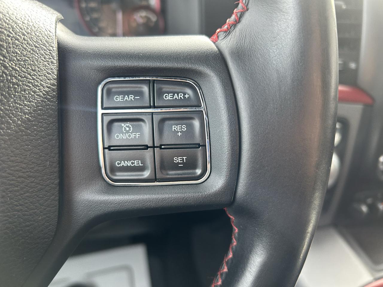 RAM 1500 Rebel 4x4 Crew Cab 5'7" Box 2017