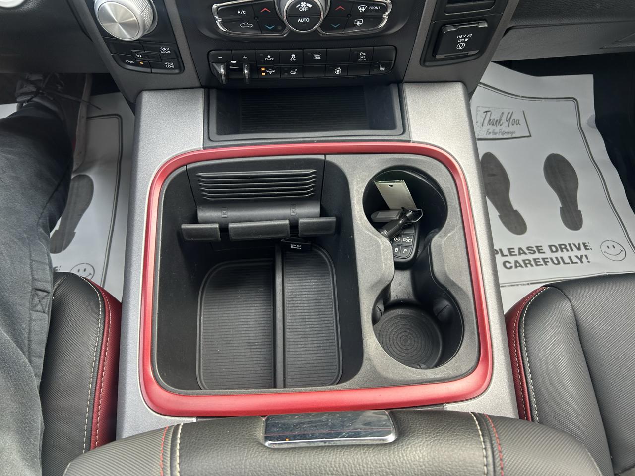 RAM 1500 Rebel 4x4 Crew Cab 5'7" Box 2017