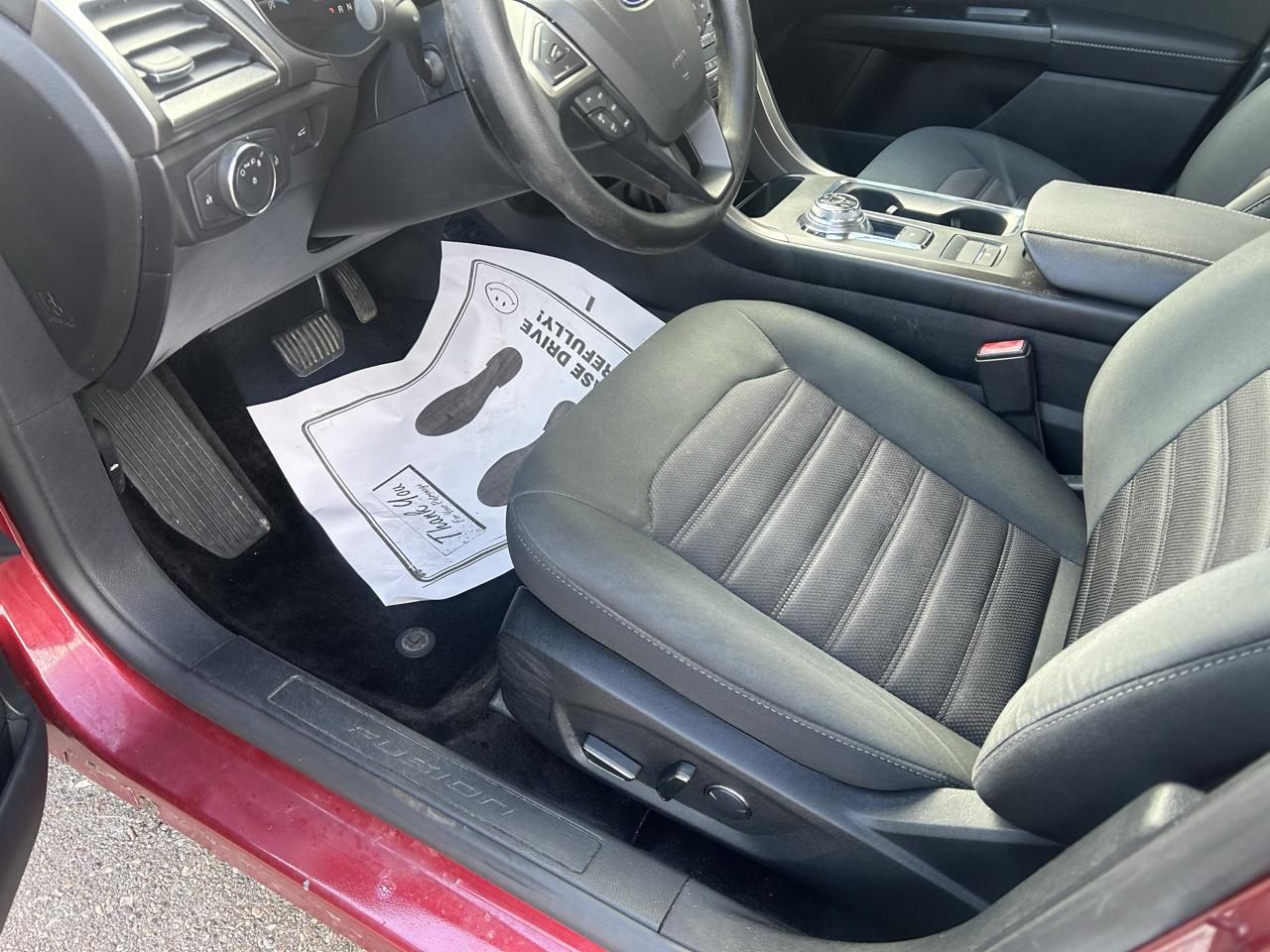 Ford Fusion SE FWD 2018