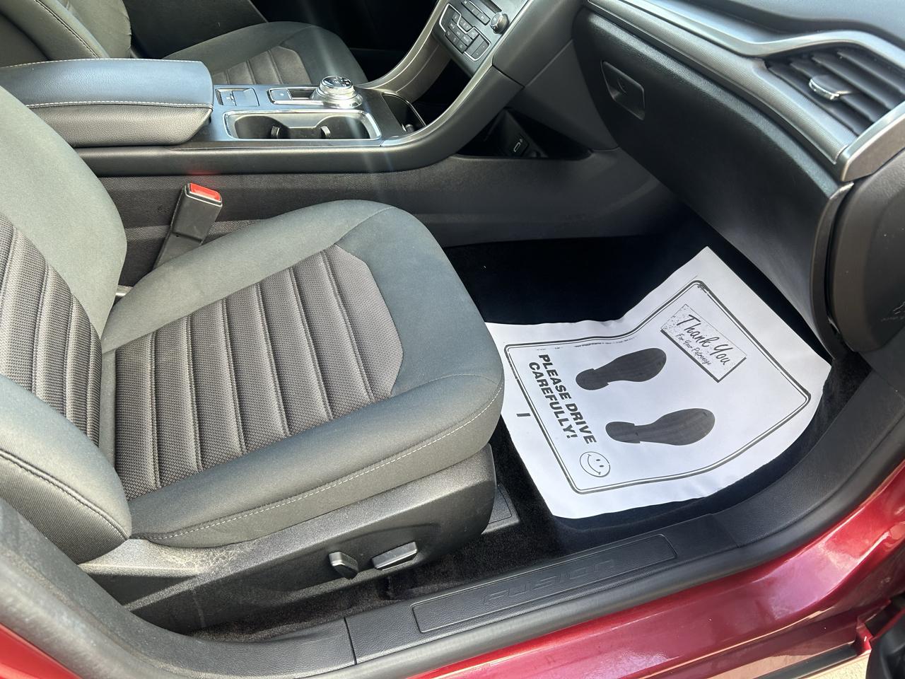 Ford Fusion SE FWD 2018