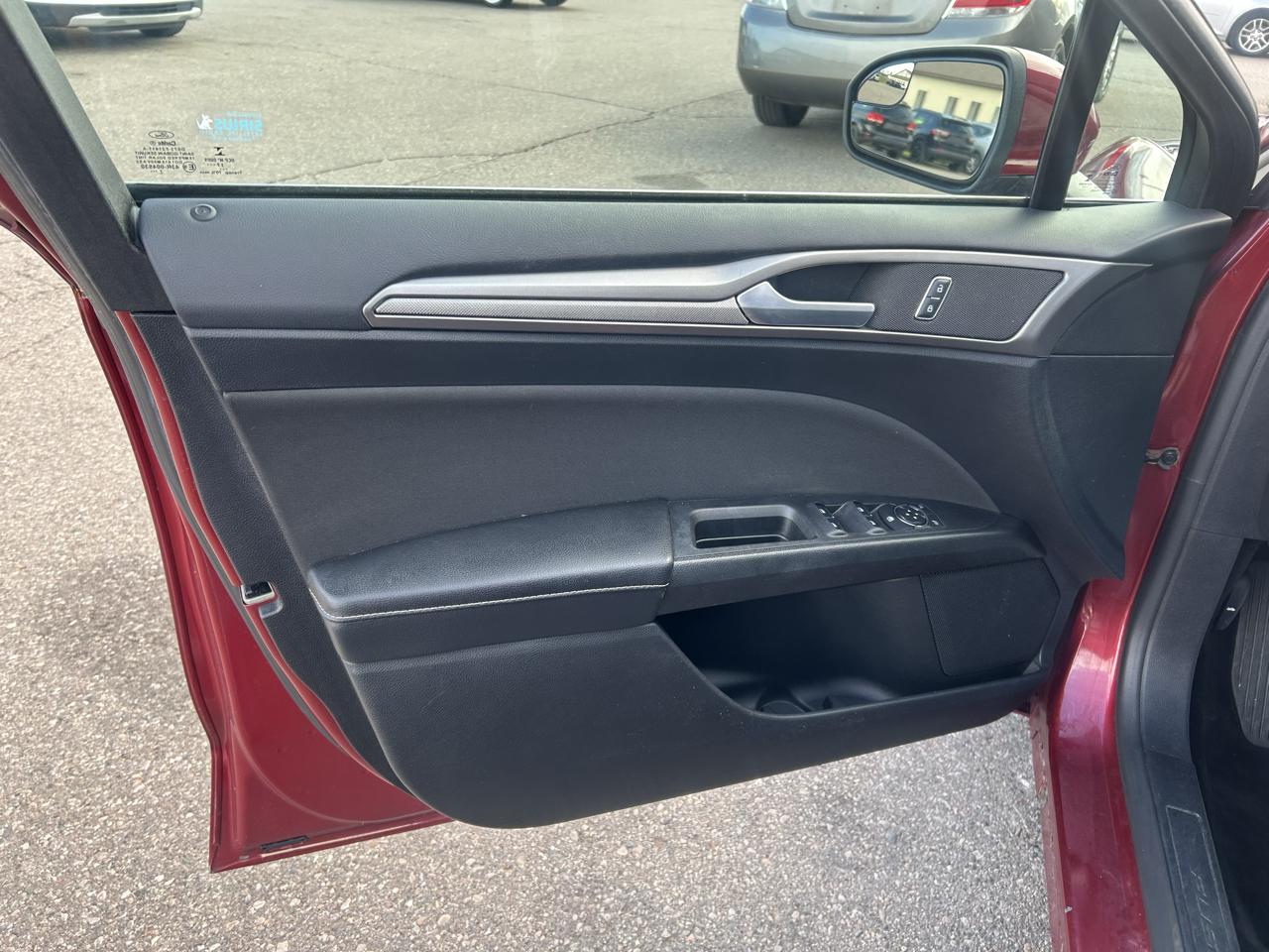 Ford Fusion SE FWD 2018