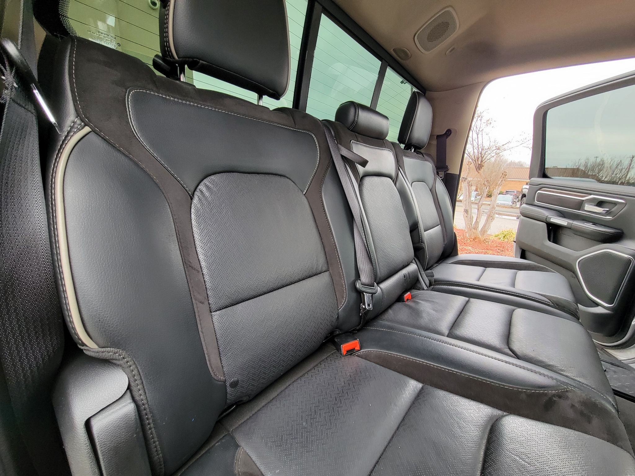 RAM 1500 Laramie 4x2 Crew Cab 5'7" Box 2019