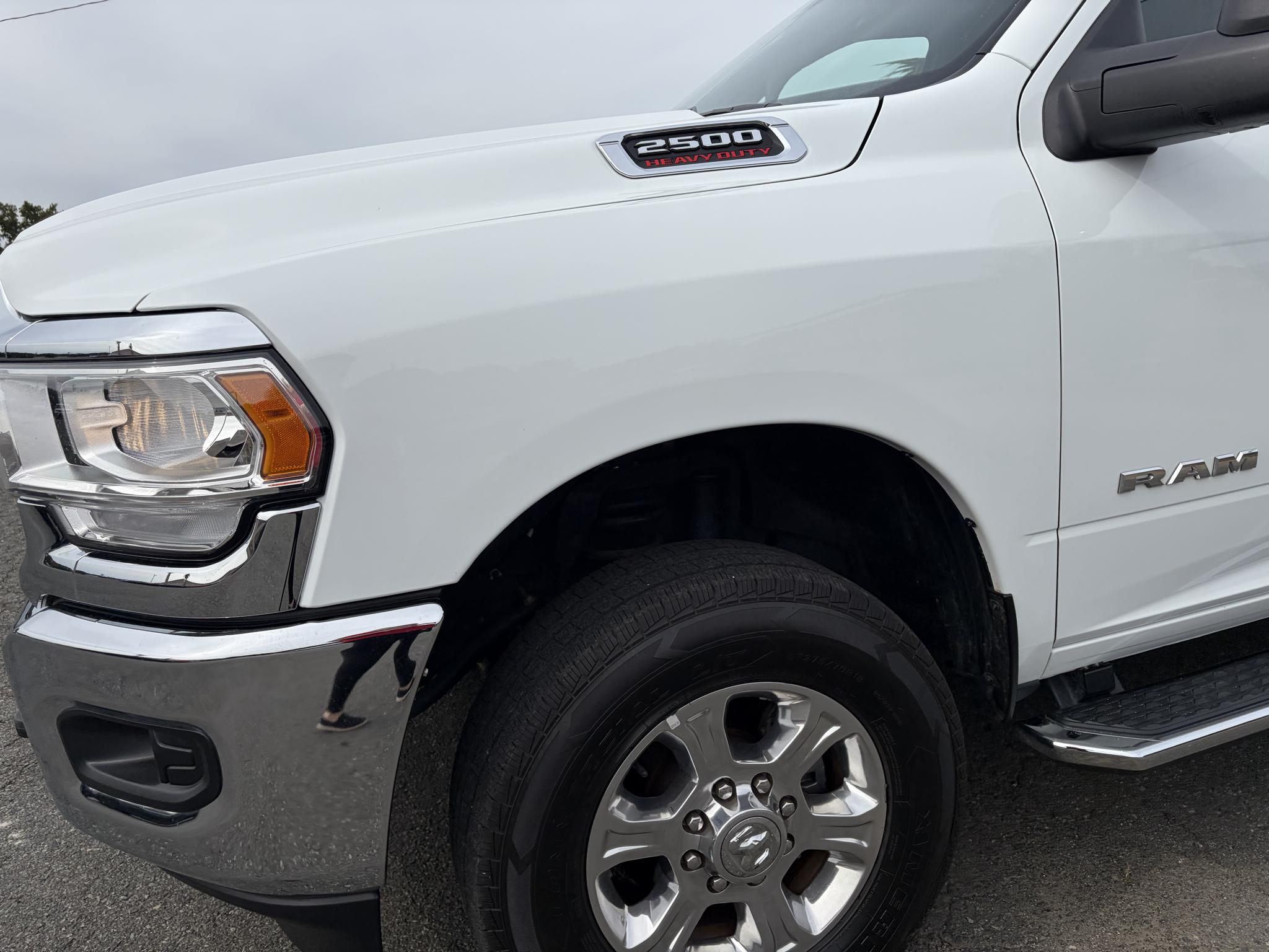 RAM 2500 Big Horn 4x4 Crew Cab 6'4" Box 2024