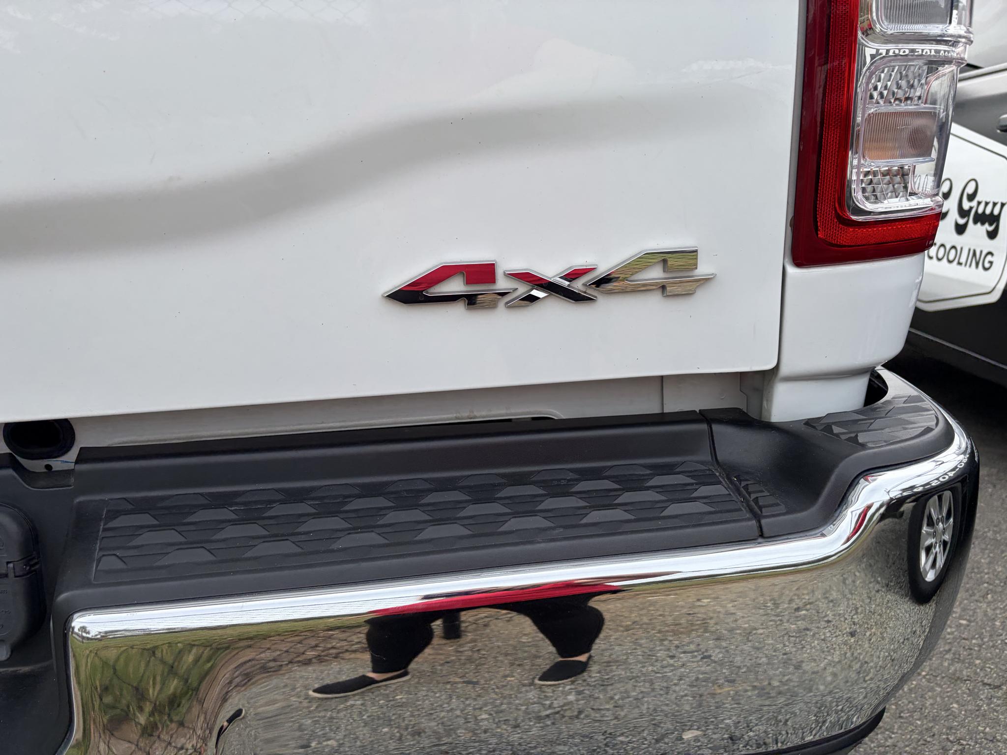 RAM 2500 Big Horn 4x4 Crew Cab 6'4" Box 2024