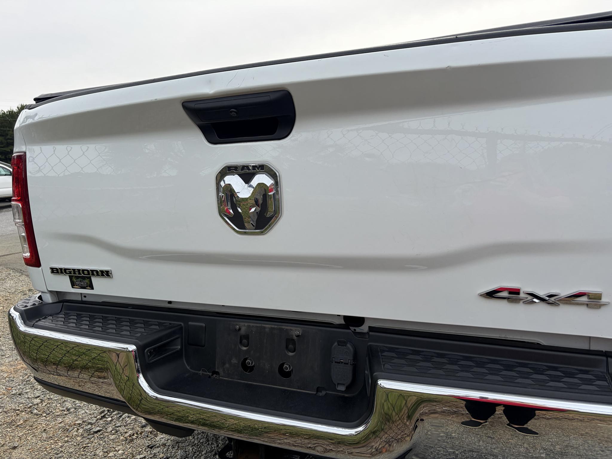 RAM 2500 Big Horn 4x4 Crew Cab 6'4" Box 2024