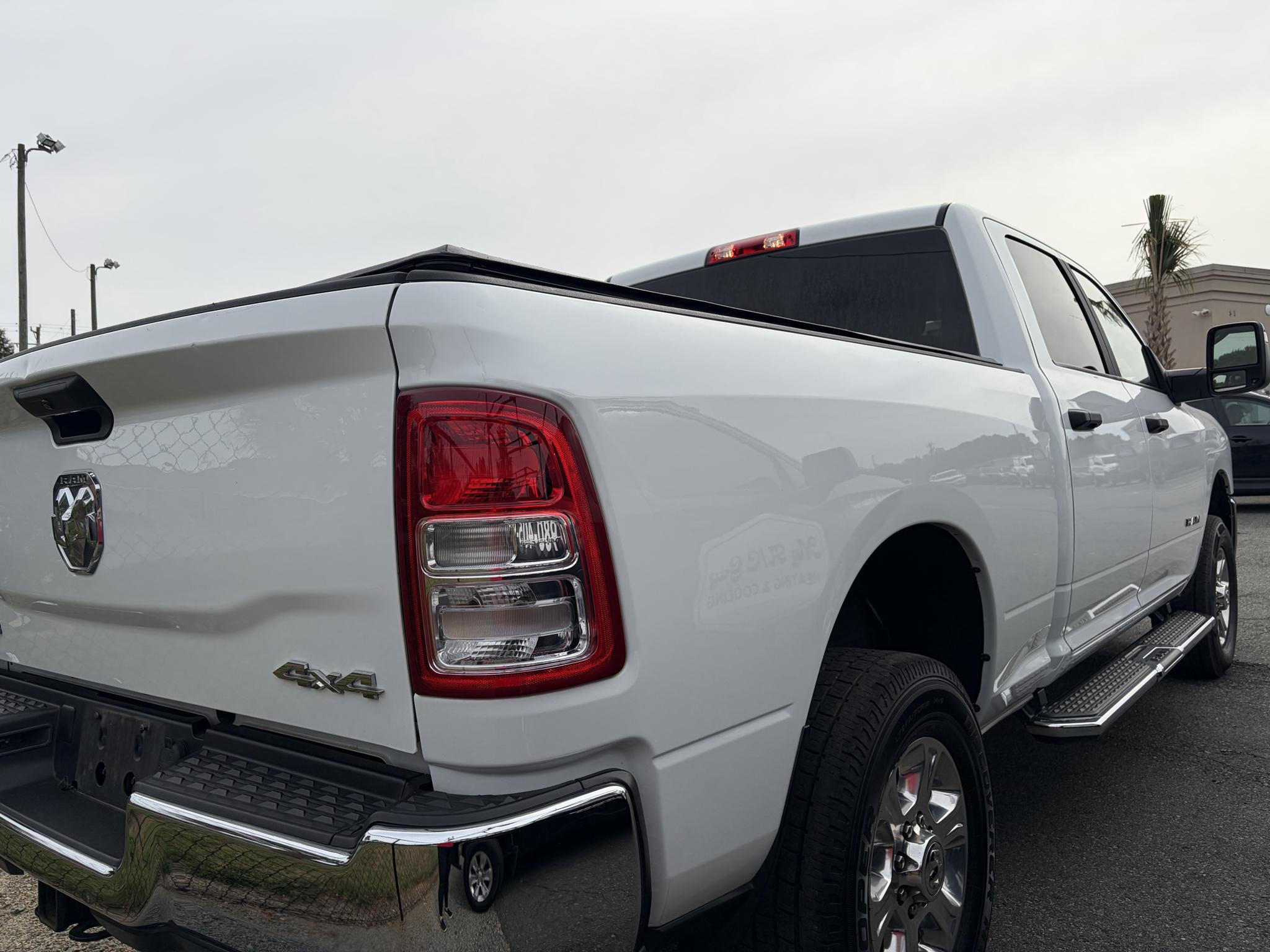 RAM 2500 Big Horn 4x4 Crew Cab 6'4" Box 2024
