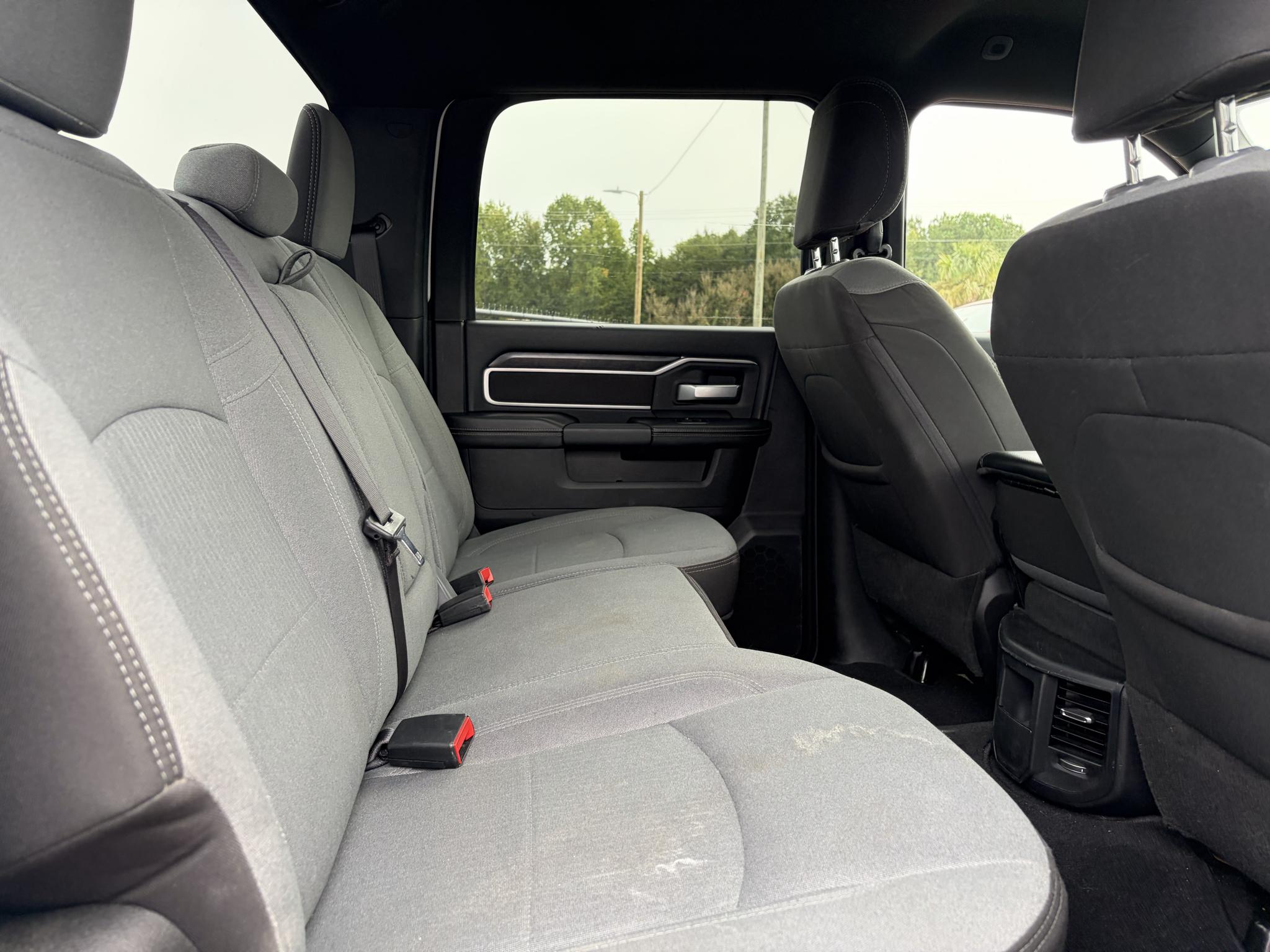 RAM 2500 Big Horn 4x4 Crew Cab 6'4" Box 2024