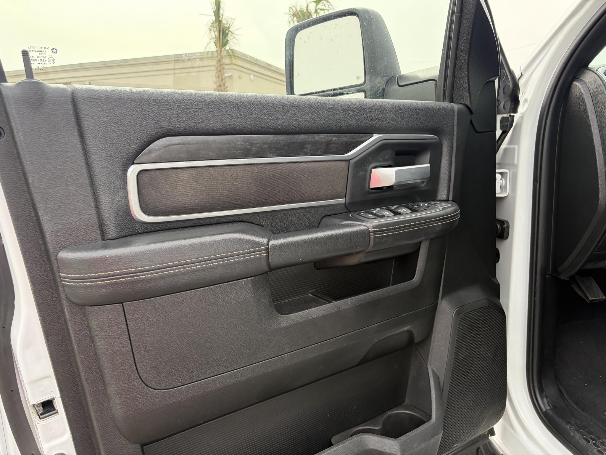RAM 2500 Big Horn 4x4 Crew Cab 6'4" Box 2024