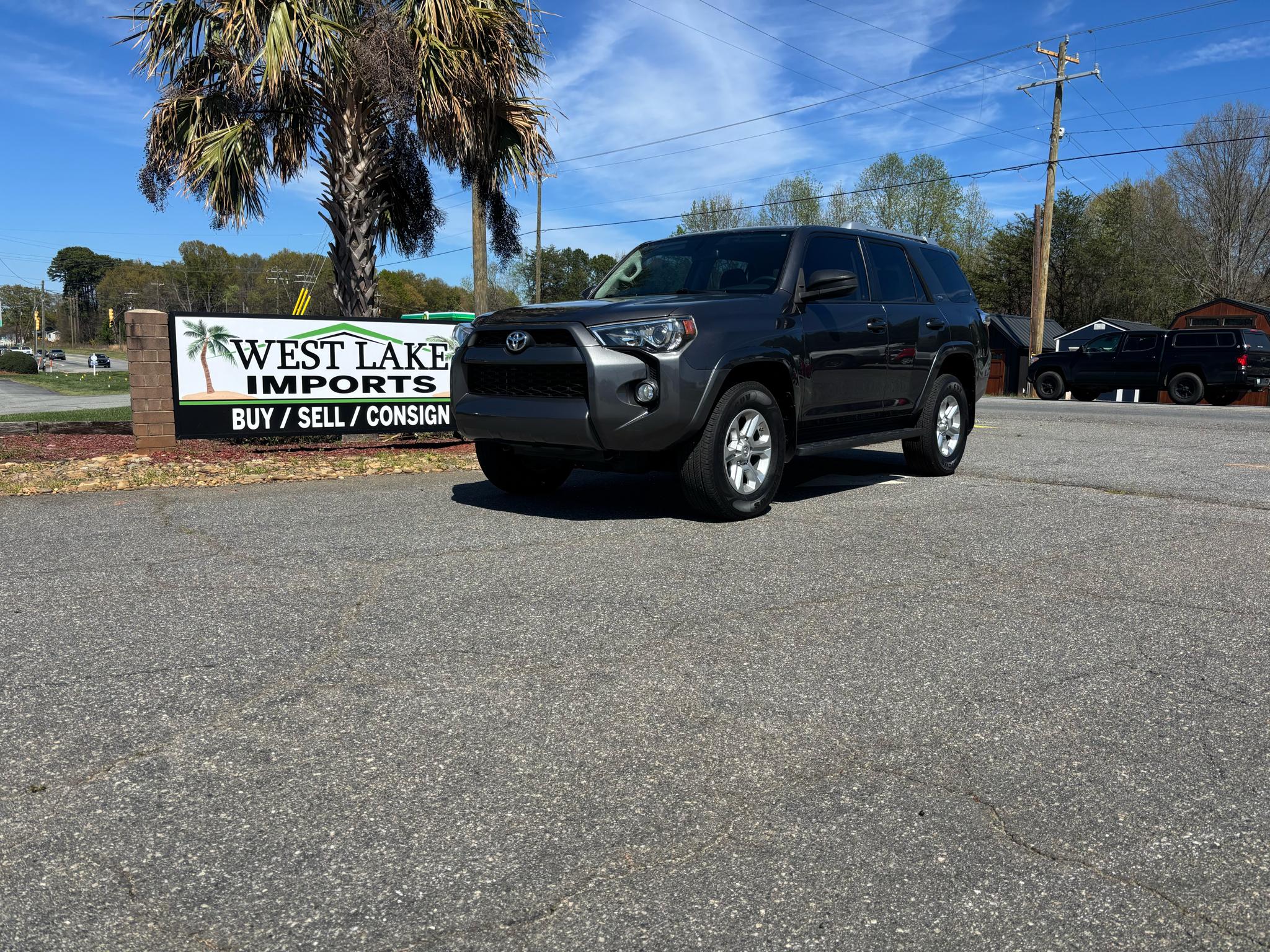 2018 Toyota 4Runner SR5 4D SUV 4WD V6