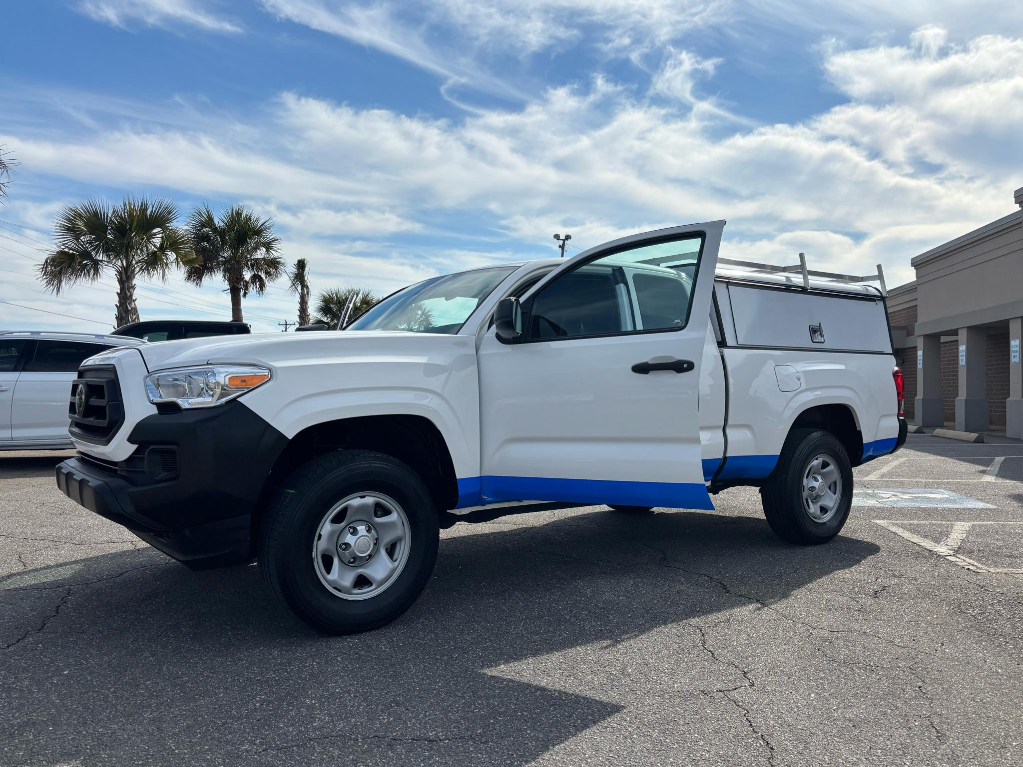 Toyota Tacoma 2WD SR5 Access Cab 6' Bed I4 AT (Natl) 2022