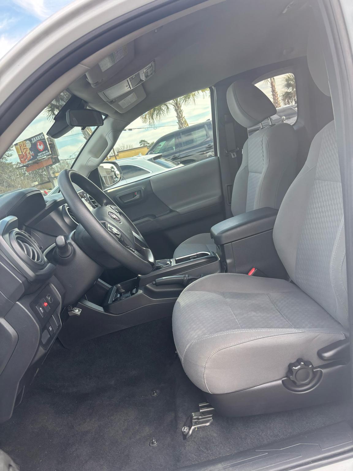 Toyota Tacoma 2WD SR5 Access Cab 6' Bed I4 AT (Natl) 2022