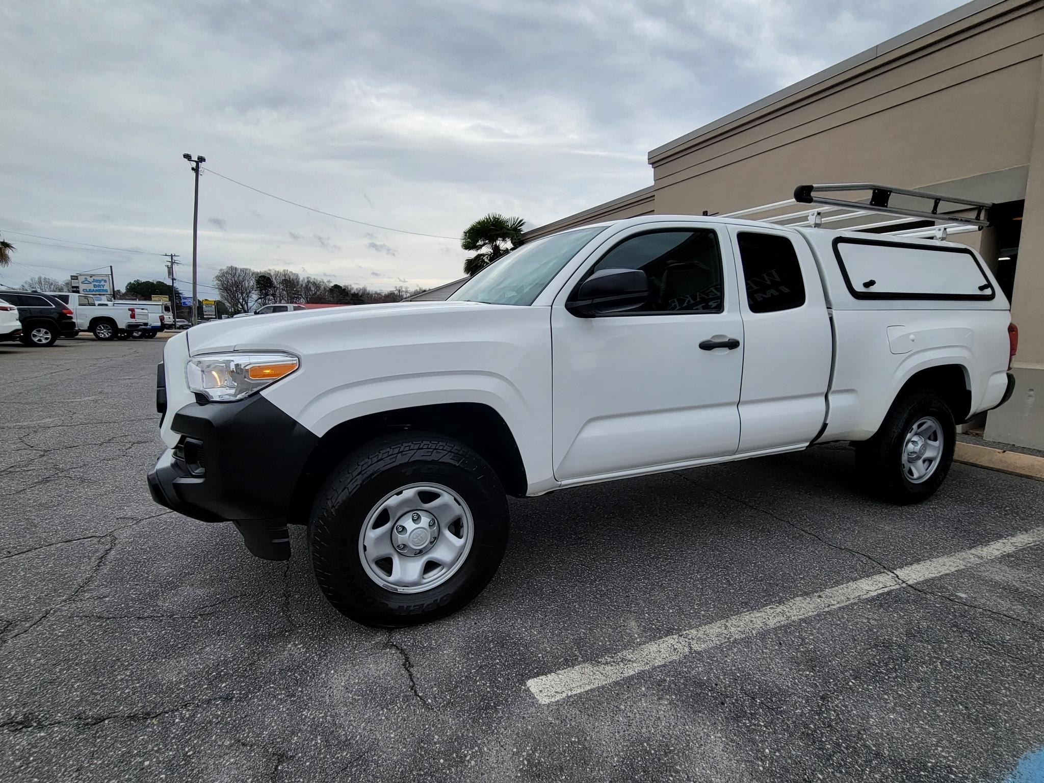 Toyota Tacoma 2WD SR5 Access Cab 6' Bed I4 AT (Natl) 2022