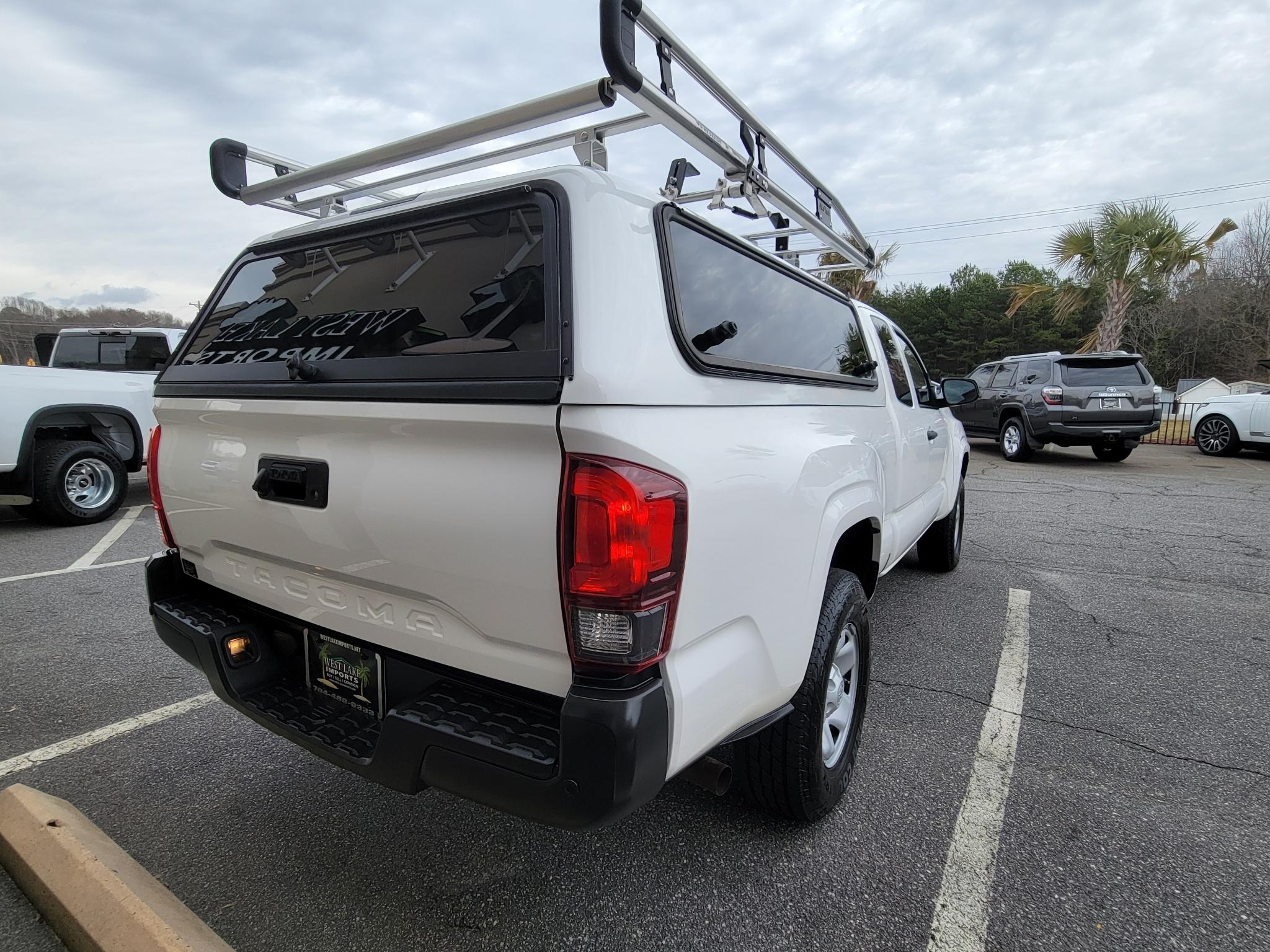 Toyota Tacoma 2WD SR5 Access Cab 6' Bed I4 AT (Natl) 2022