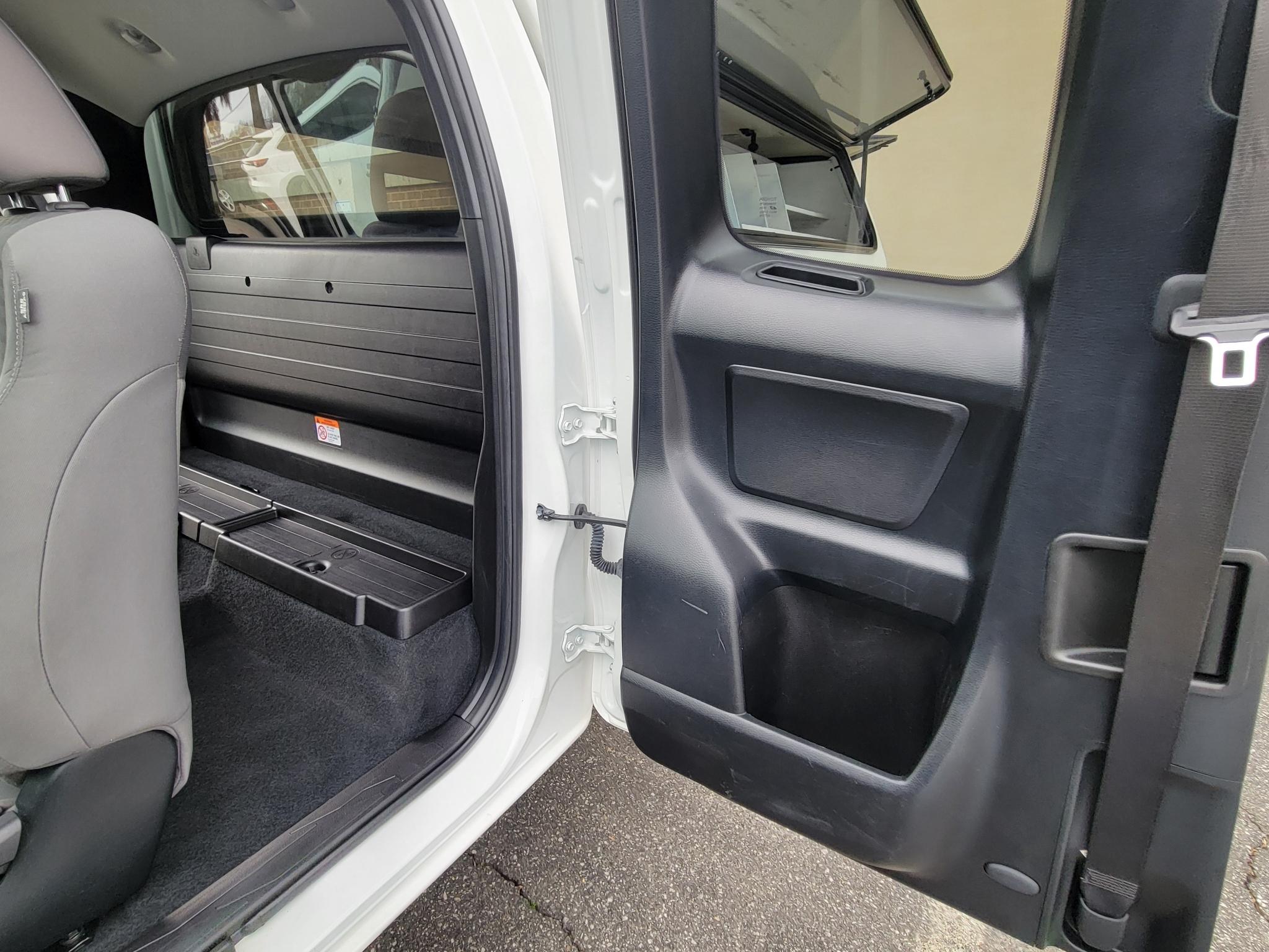 Toyota Tacoma 2WD SR5 Access Cab 6' Bed I4 AT (Natl) 2022