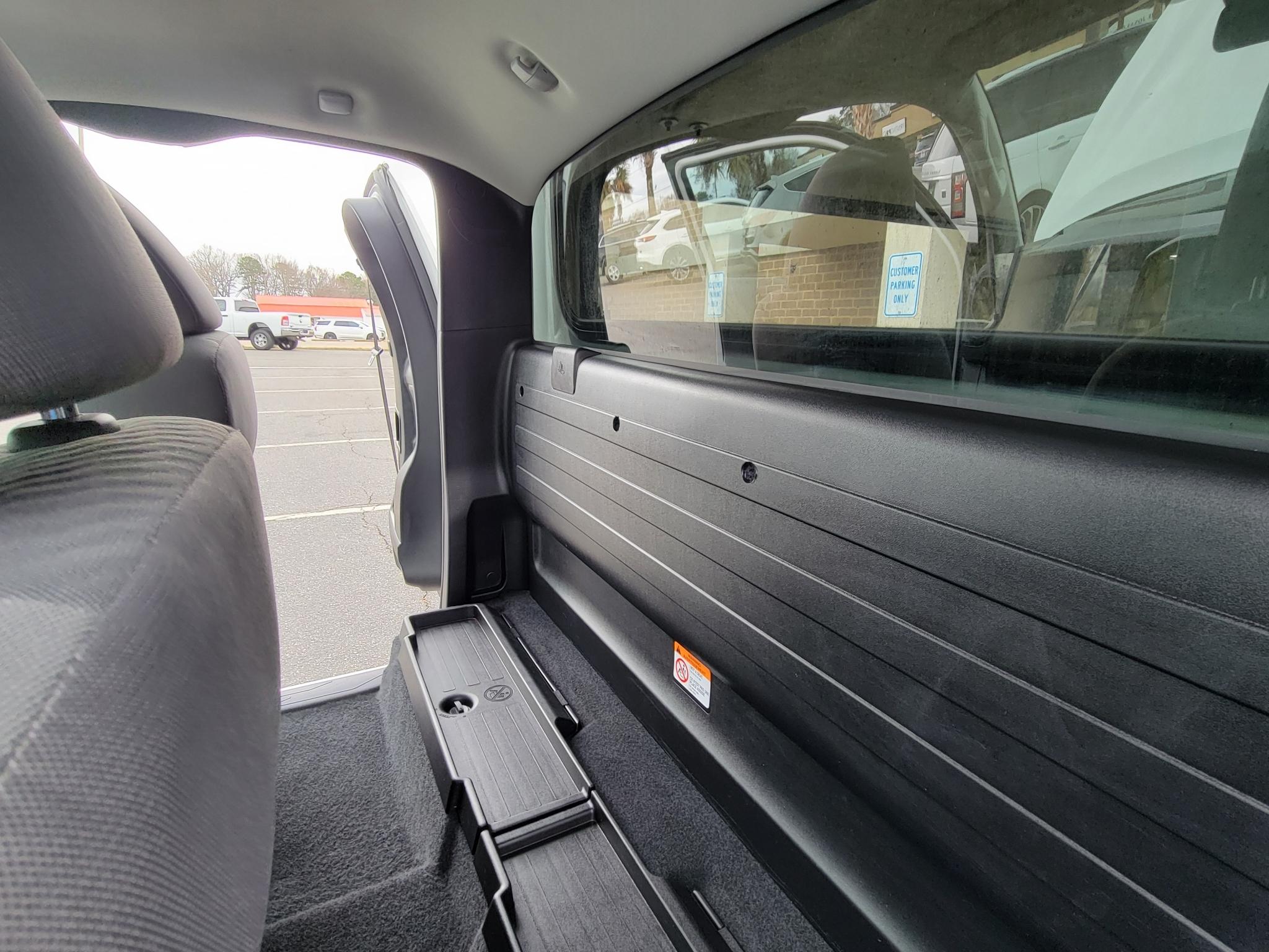 Toyota Tacoma 2WD SR5 Access Cab 6' Bed I4 AT (Natl) 2022