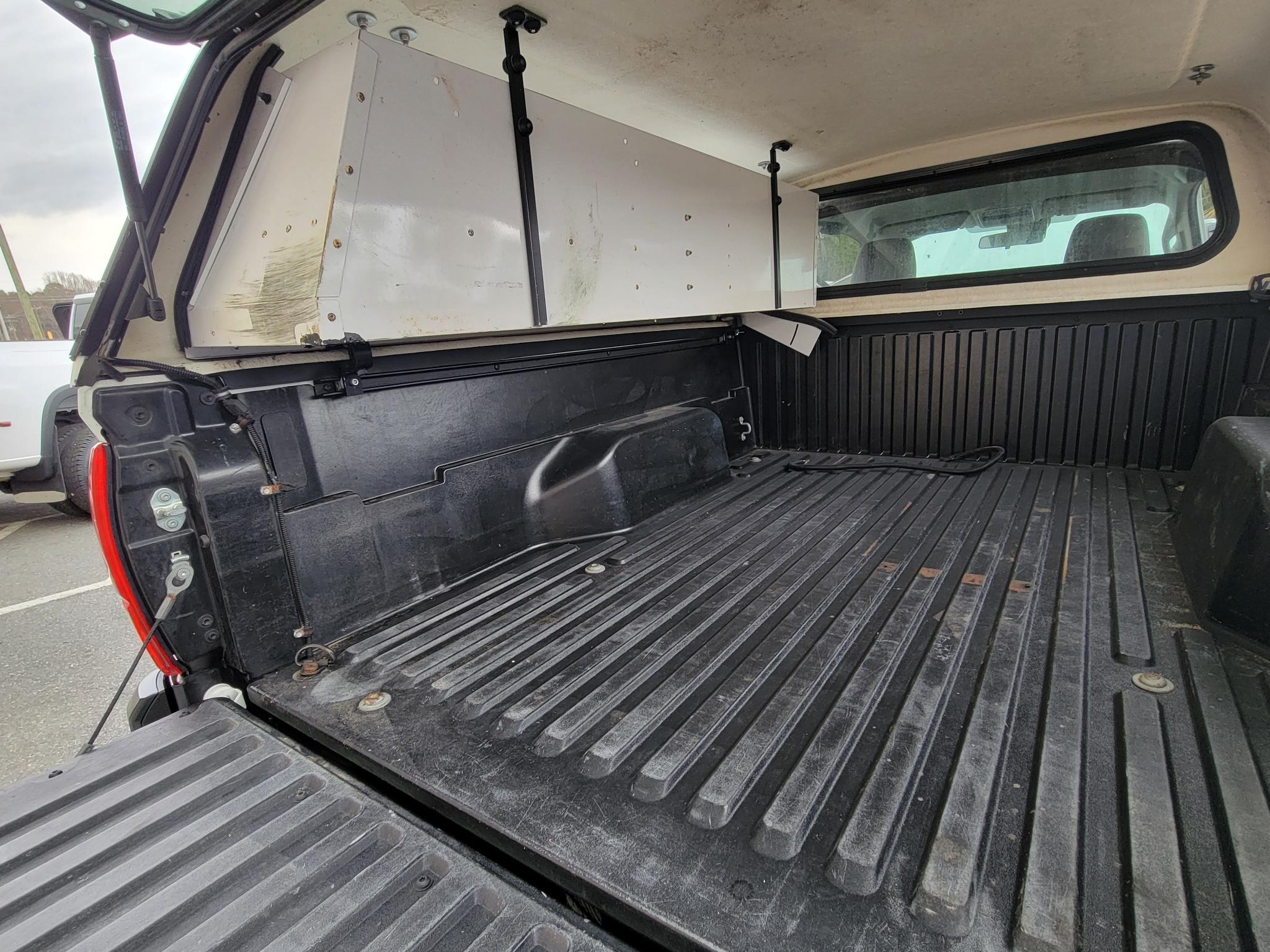 Toyota Tacoma 2WD SR5 Access Cab 6' Bed I4 AT (Natl) 2022