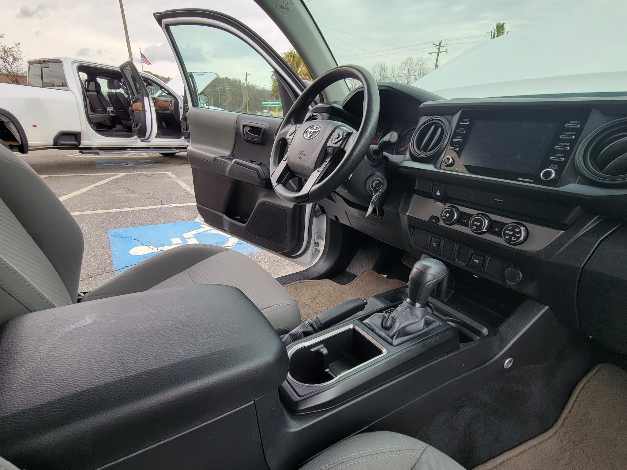 Toyota Tacoma 2WD SR5 Access Cab 6' Bed I4 AT (Natl) 2022
