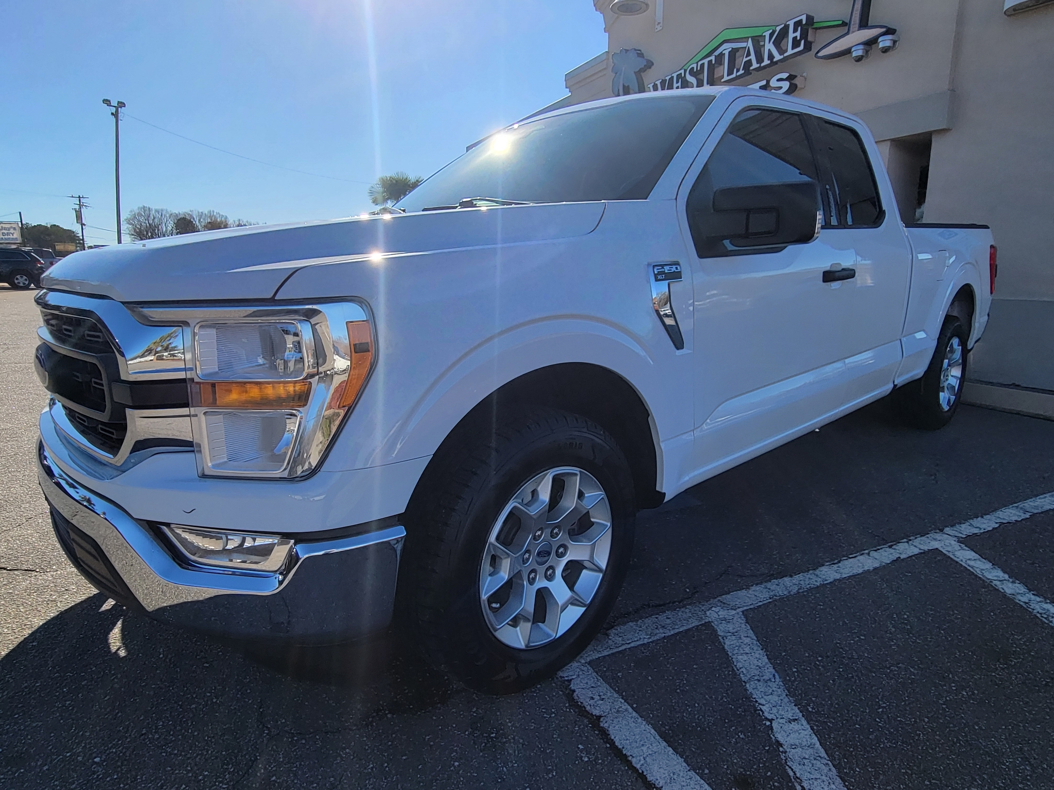 Ford F-150 Lariat 2WD SuperCab 8' Box 2021