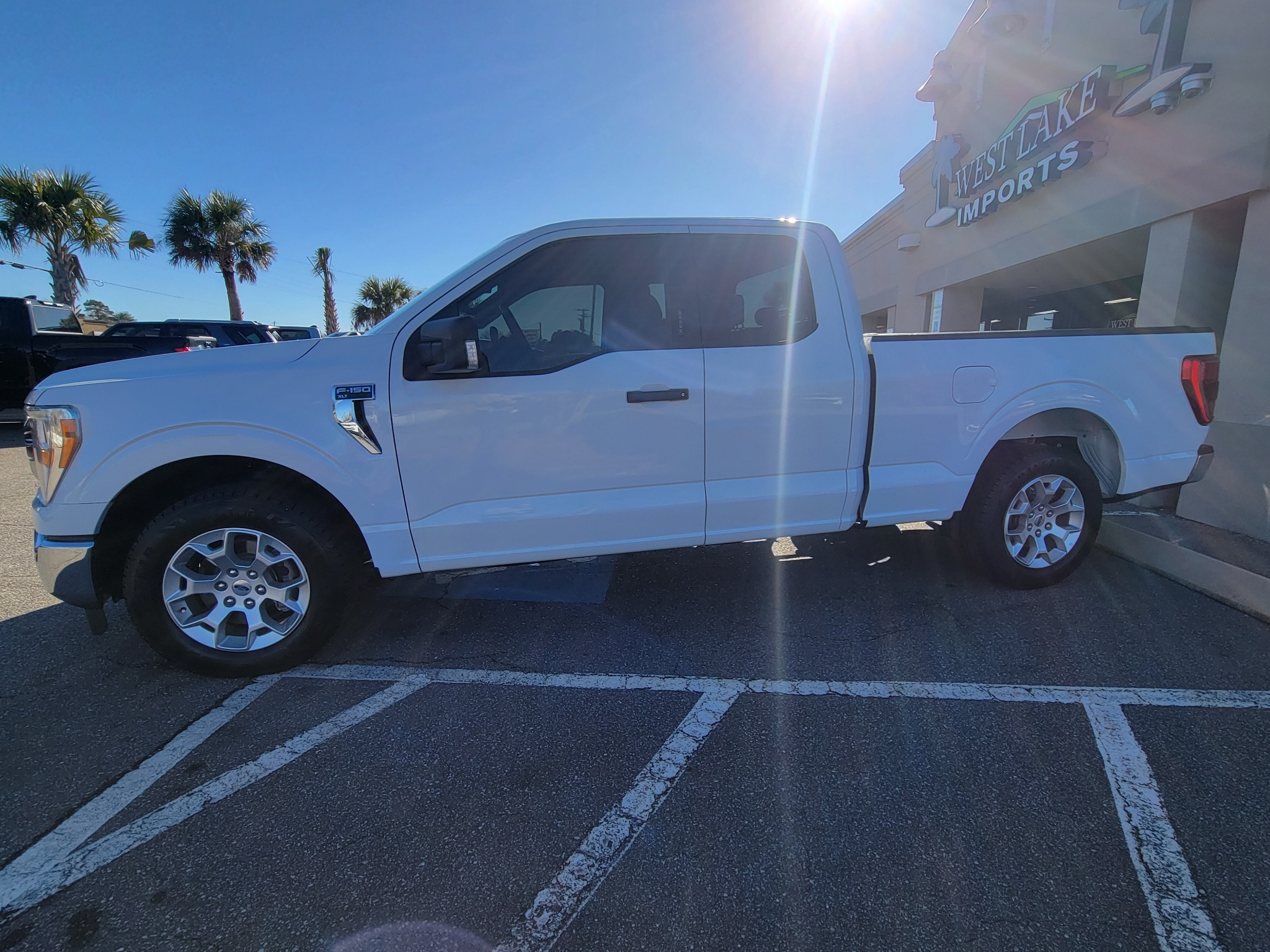 Ford F-150 Lariat 2WD SuperCab 8' Box 2021