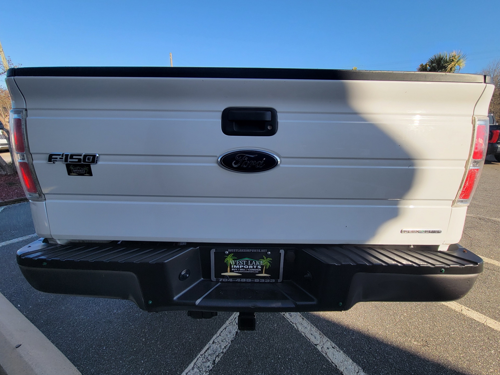 Ford F-150 2WD Reg Cab 145" XL w/HD Payload Pkg 2014