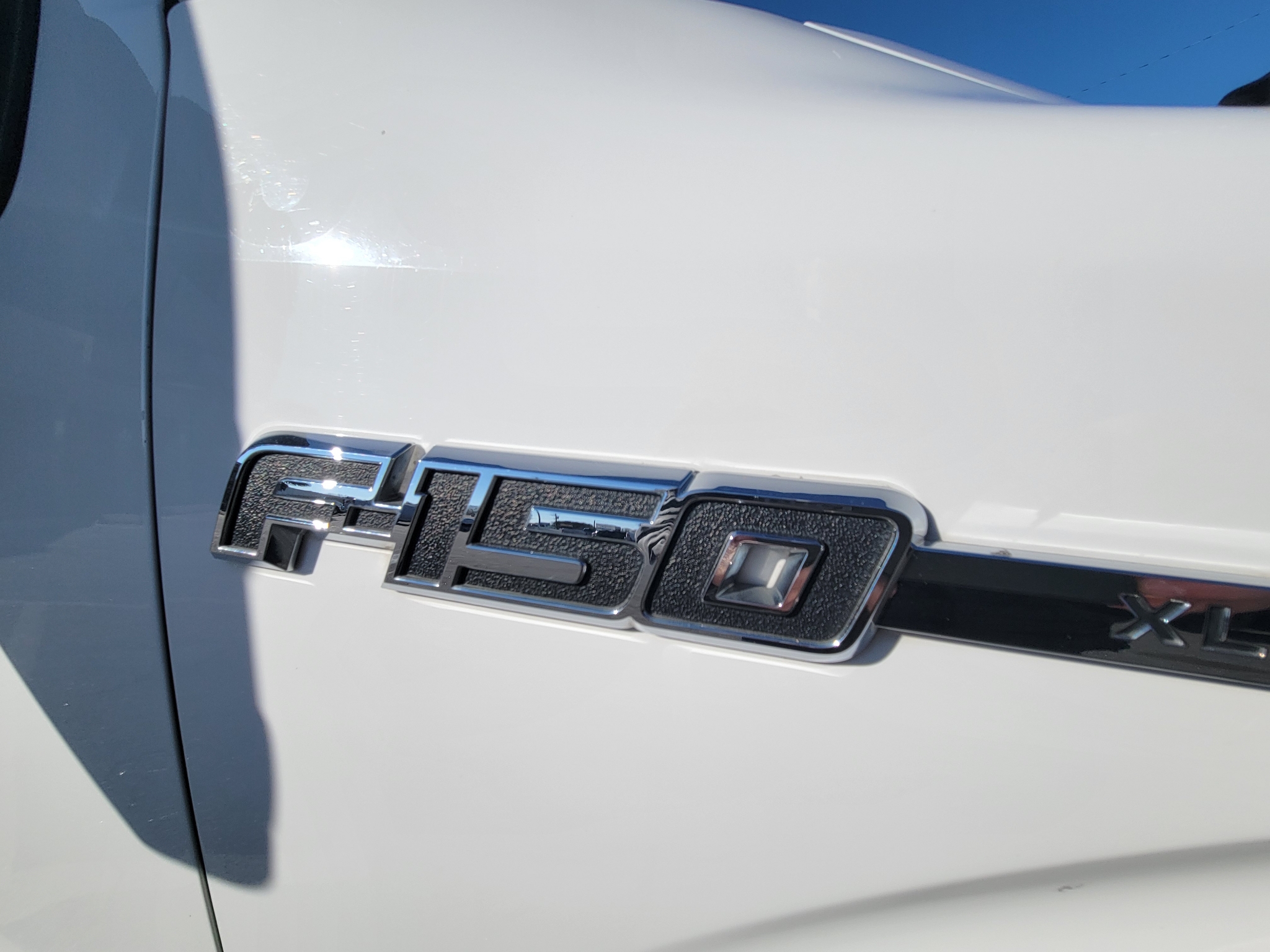 Ford F-150 2WD Reg Cab 145" XL w/HD Payload Pkg 2014