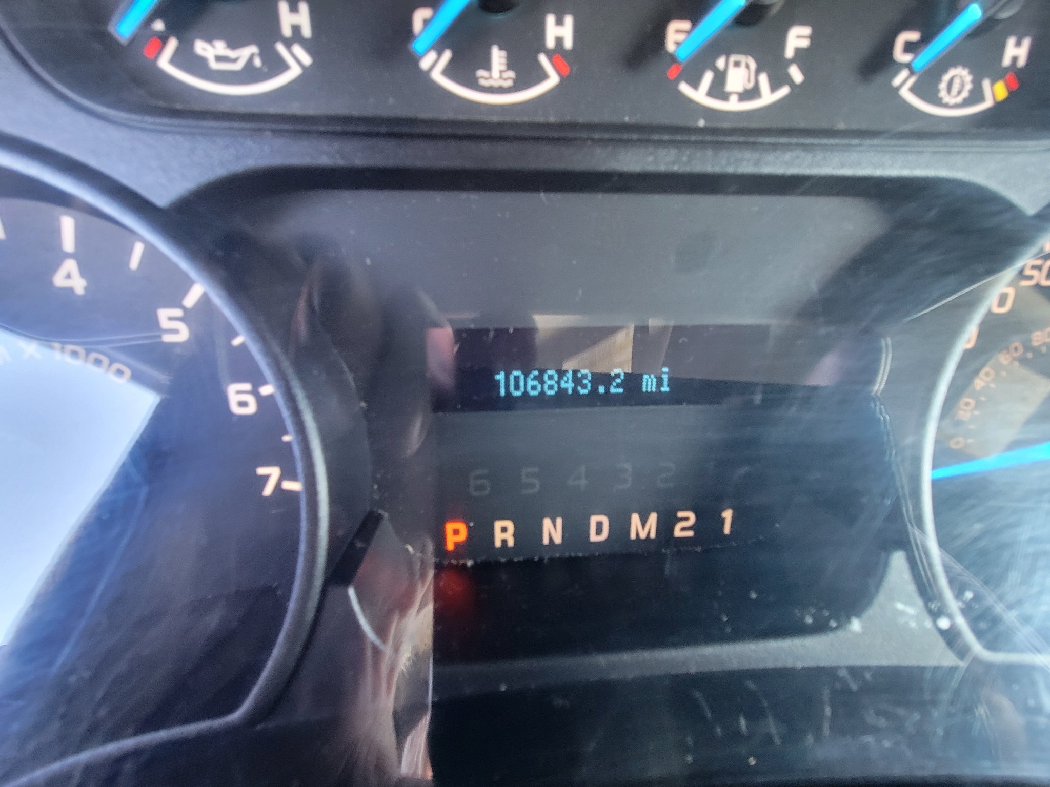 Ford F-150 2WD Reg Cab 145" XL w/HD Payload Pkg 2014