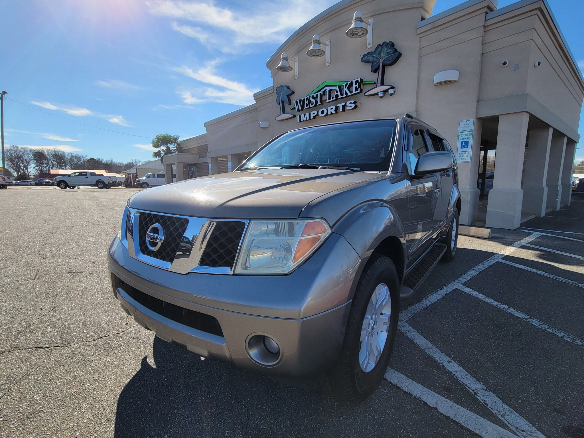 Nissan Pathfinder LE 4WD 2006