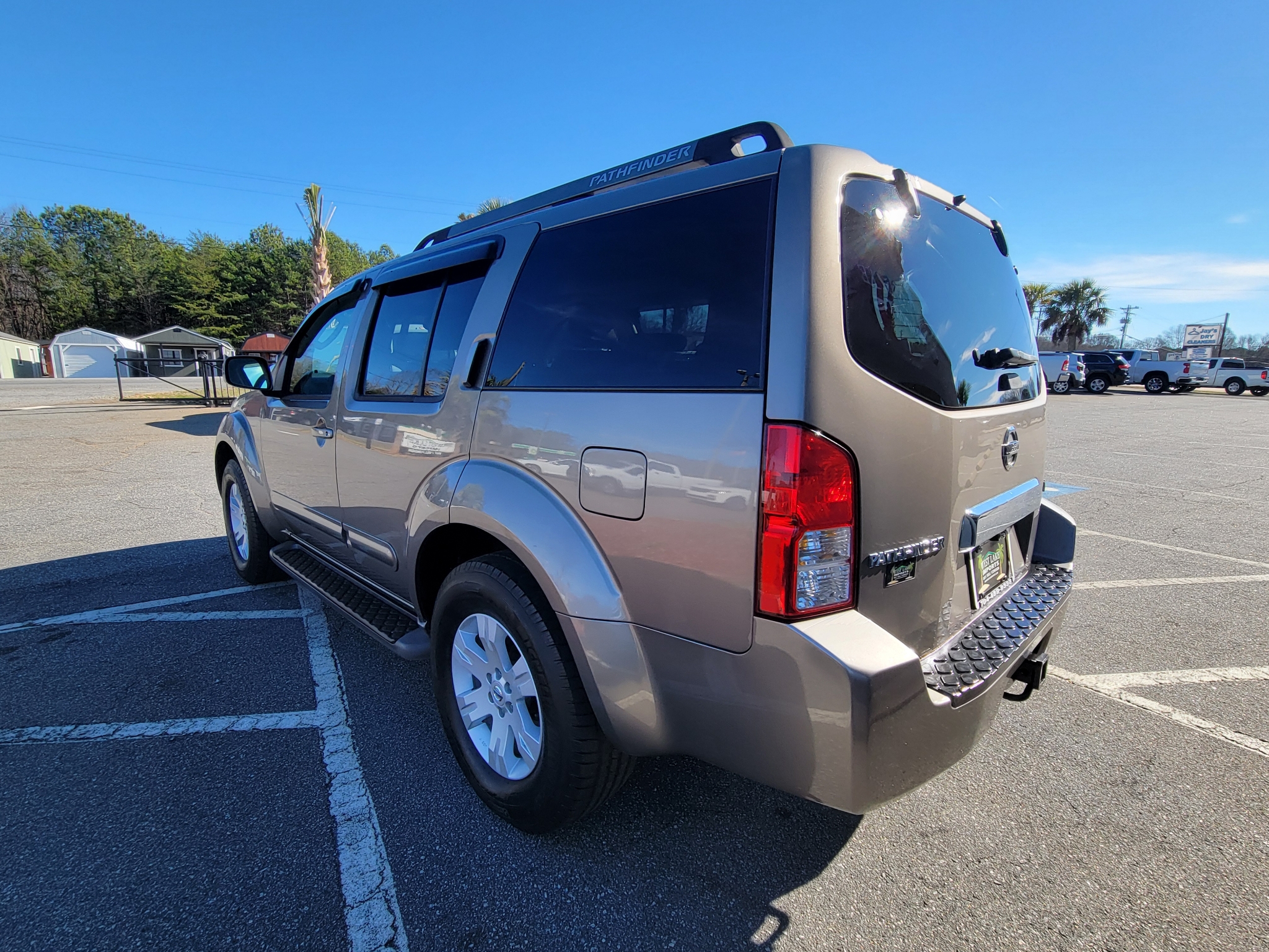 Nissan Pathfinder LE 4WD 2006