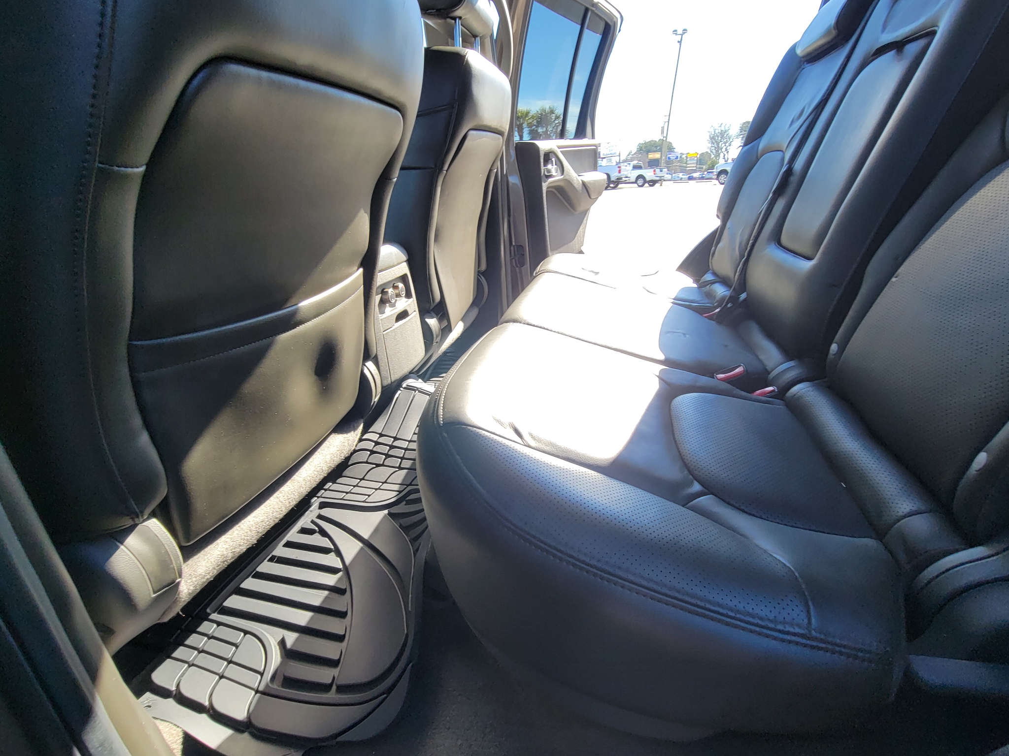 Nissan Pathfinder LE 4WD 2006