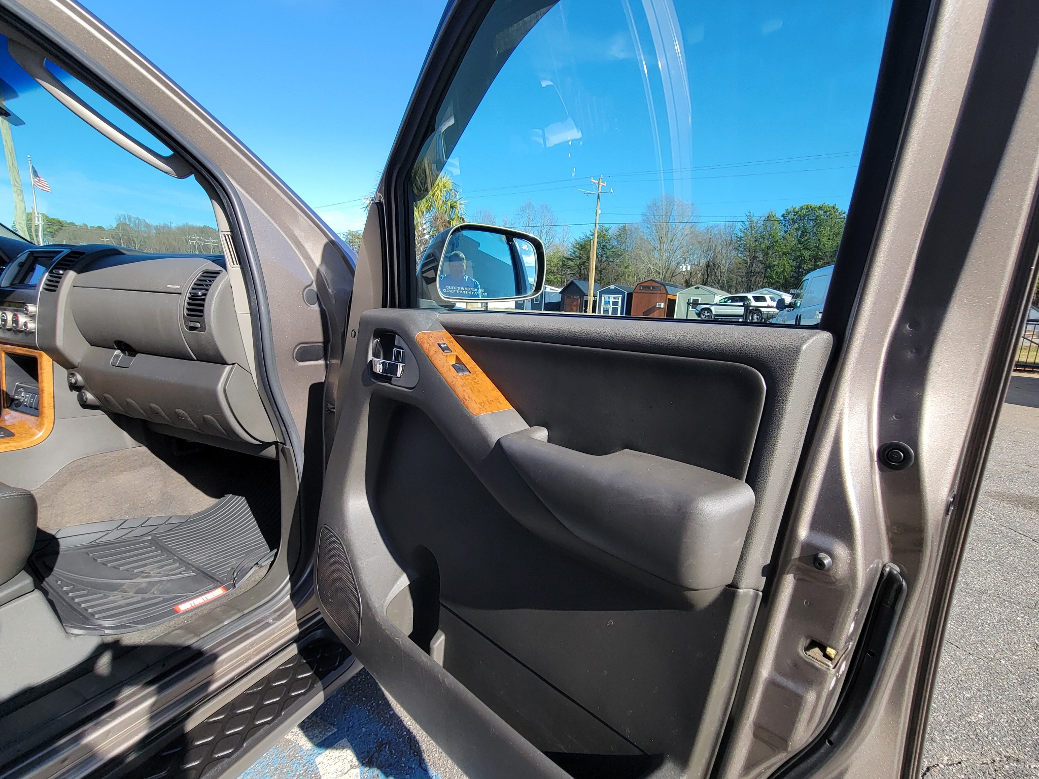 Nissan Pathfinder LE 4WD 2006