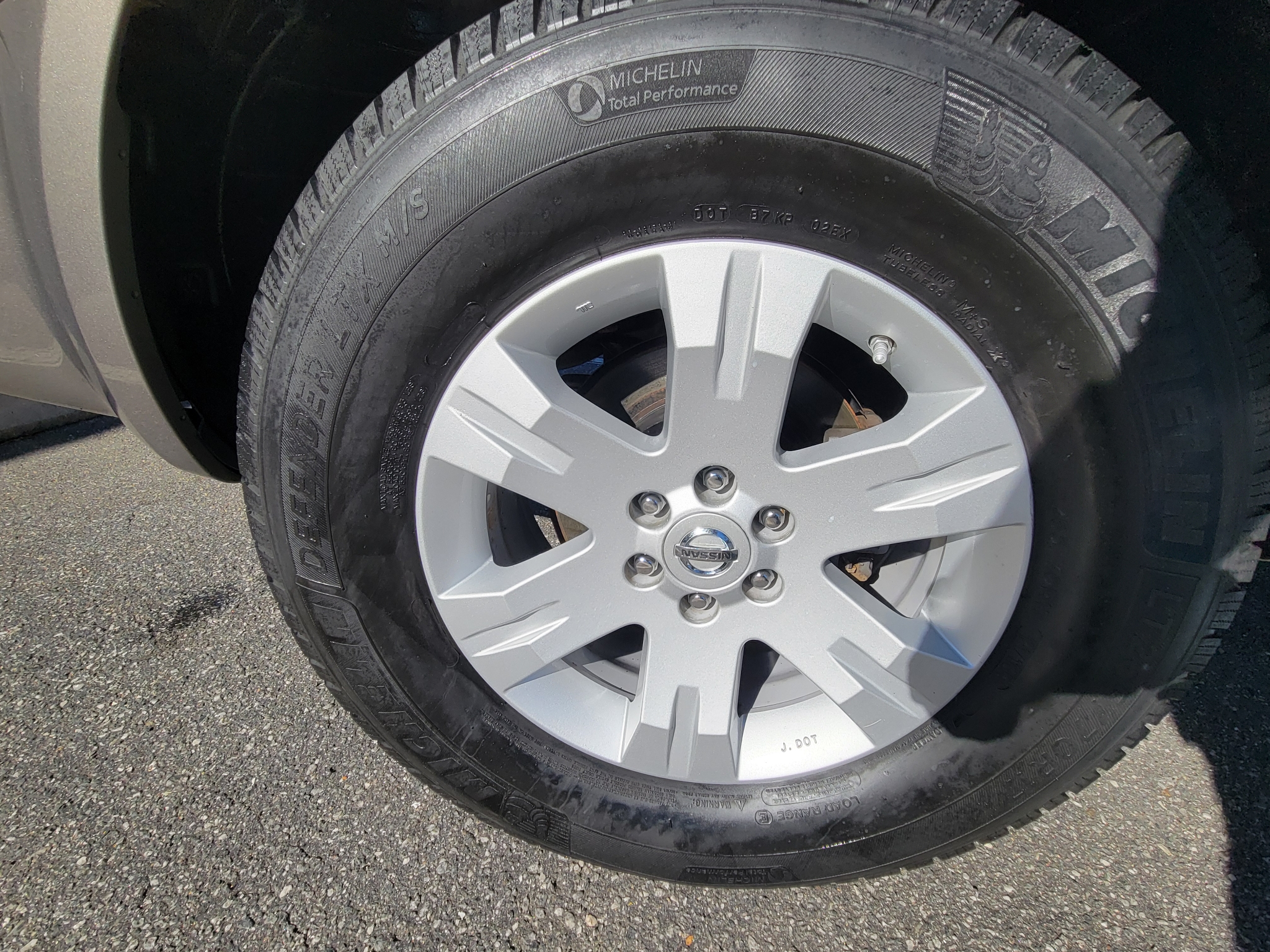 Nissan Pathfinder LE 4WD 2006