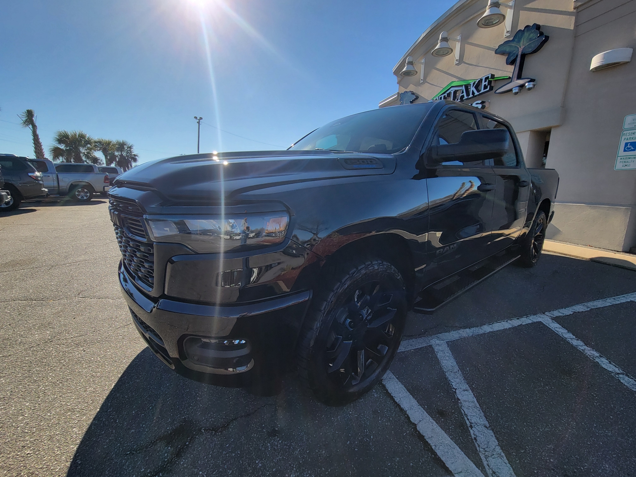 RAM 1500 Tradesman 4x4 Crew Cab 5'7" Box 2025