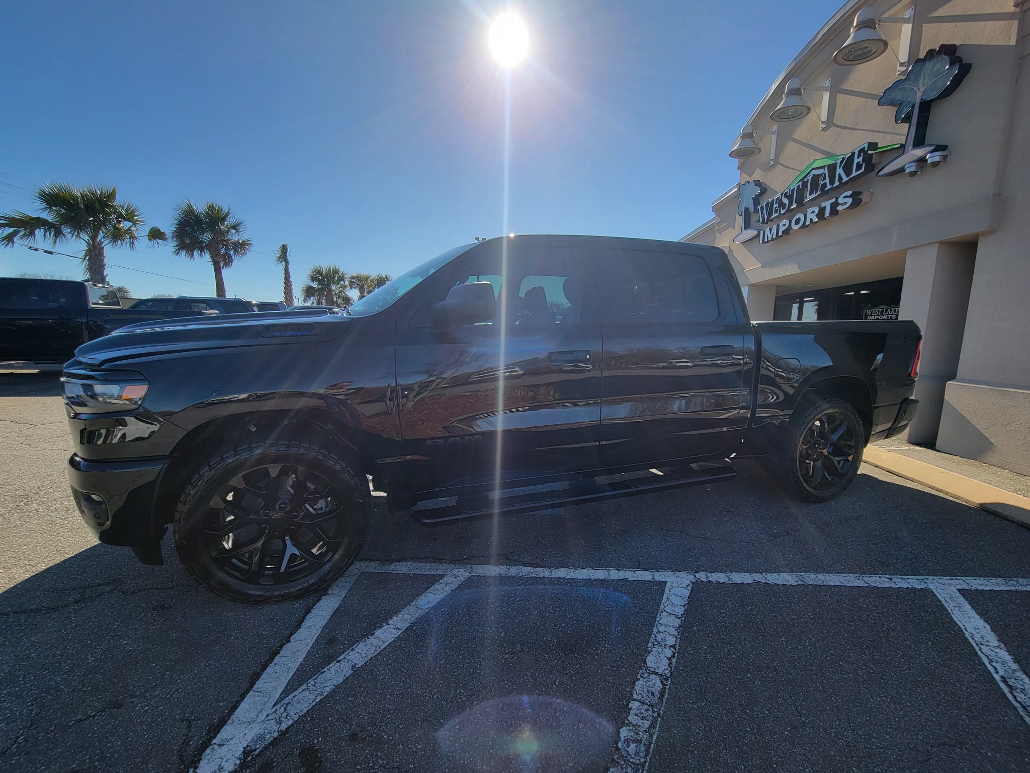 RAM 1500 Tradesman 4x4 Crew Cab 5'7" Box 2025