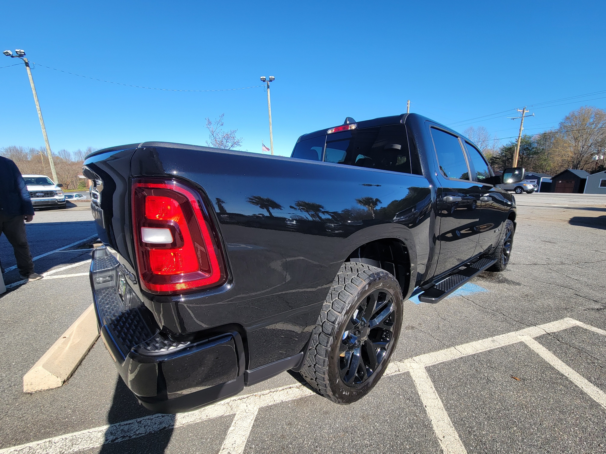 RAM 1500 Tradesman 4x4 Crew Cab 5'7" Box 2025