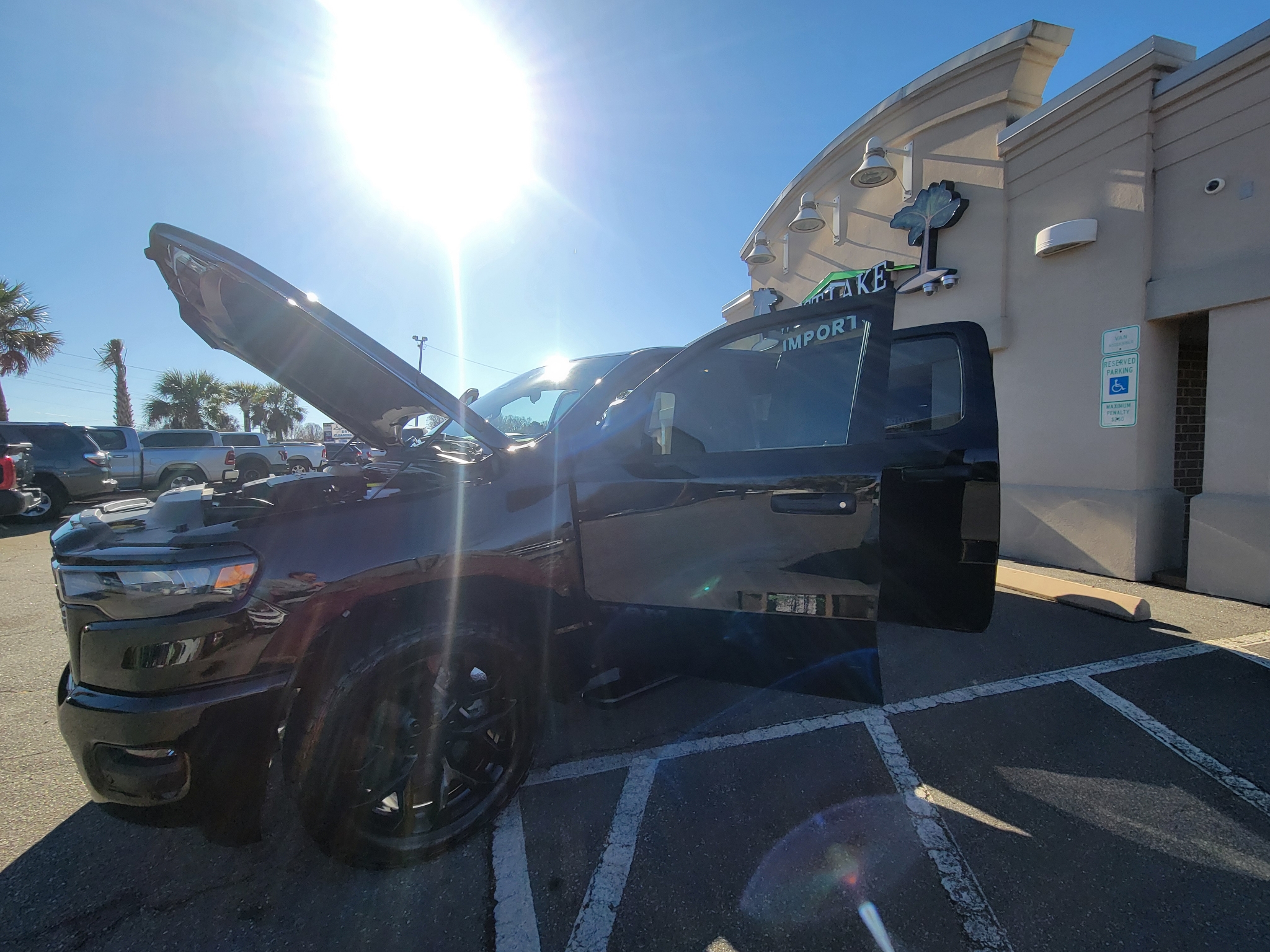 RAM 1500 Tradesman 4x4 Crew Cab 5'7" Box 2025