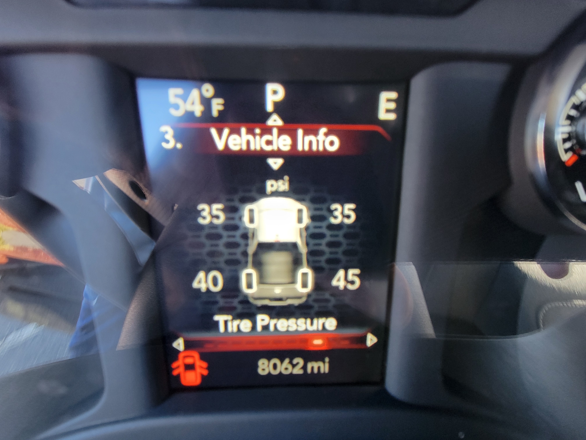 RAM 1500 Tradesman 4x4 Crew Cab 5'7" Box 2025