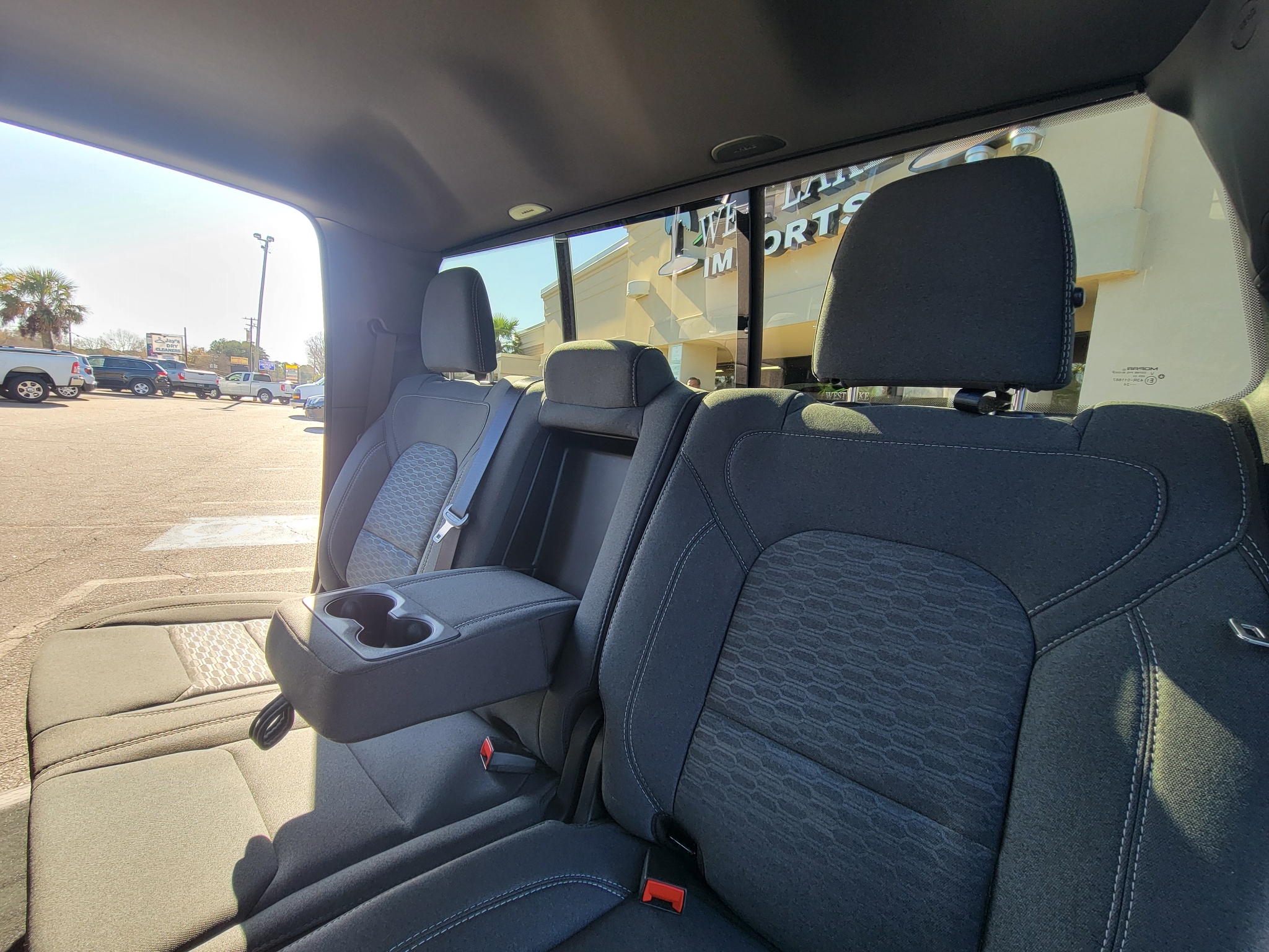 RAM 1500 Tradesman 4x4 Crew Cab 5'7" Box 2025