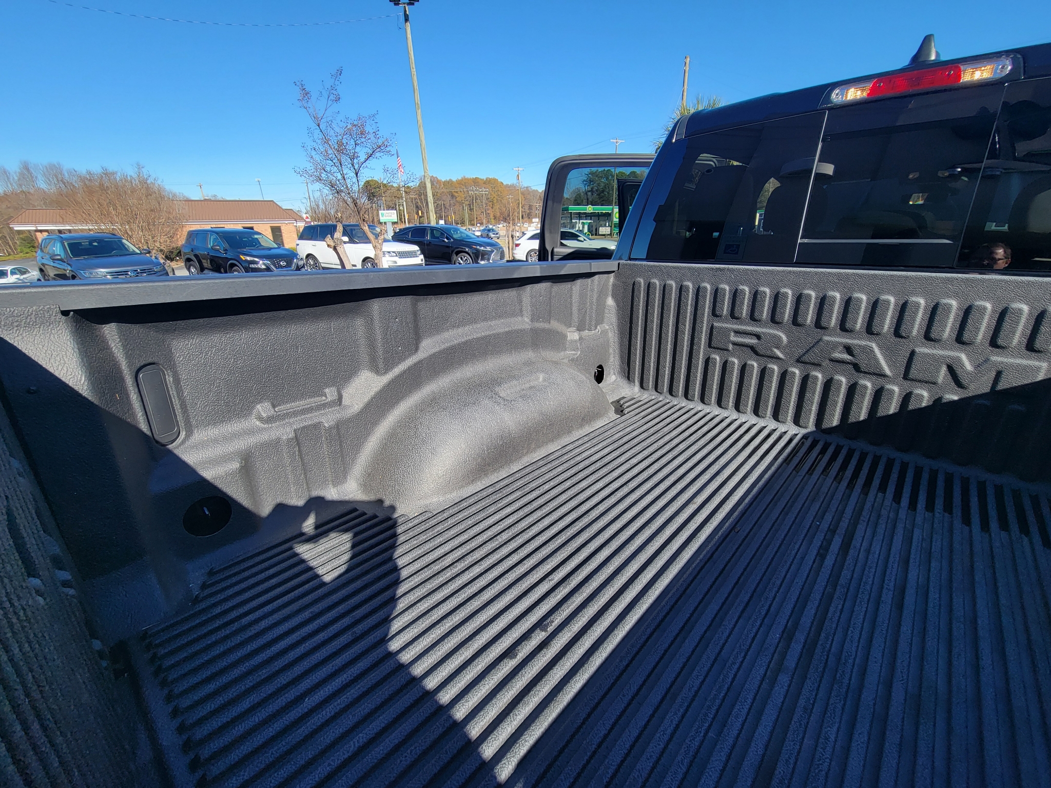 RAM 1500 Tradesman 4x4 Crew Cab 5'7" Box 2025
