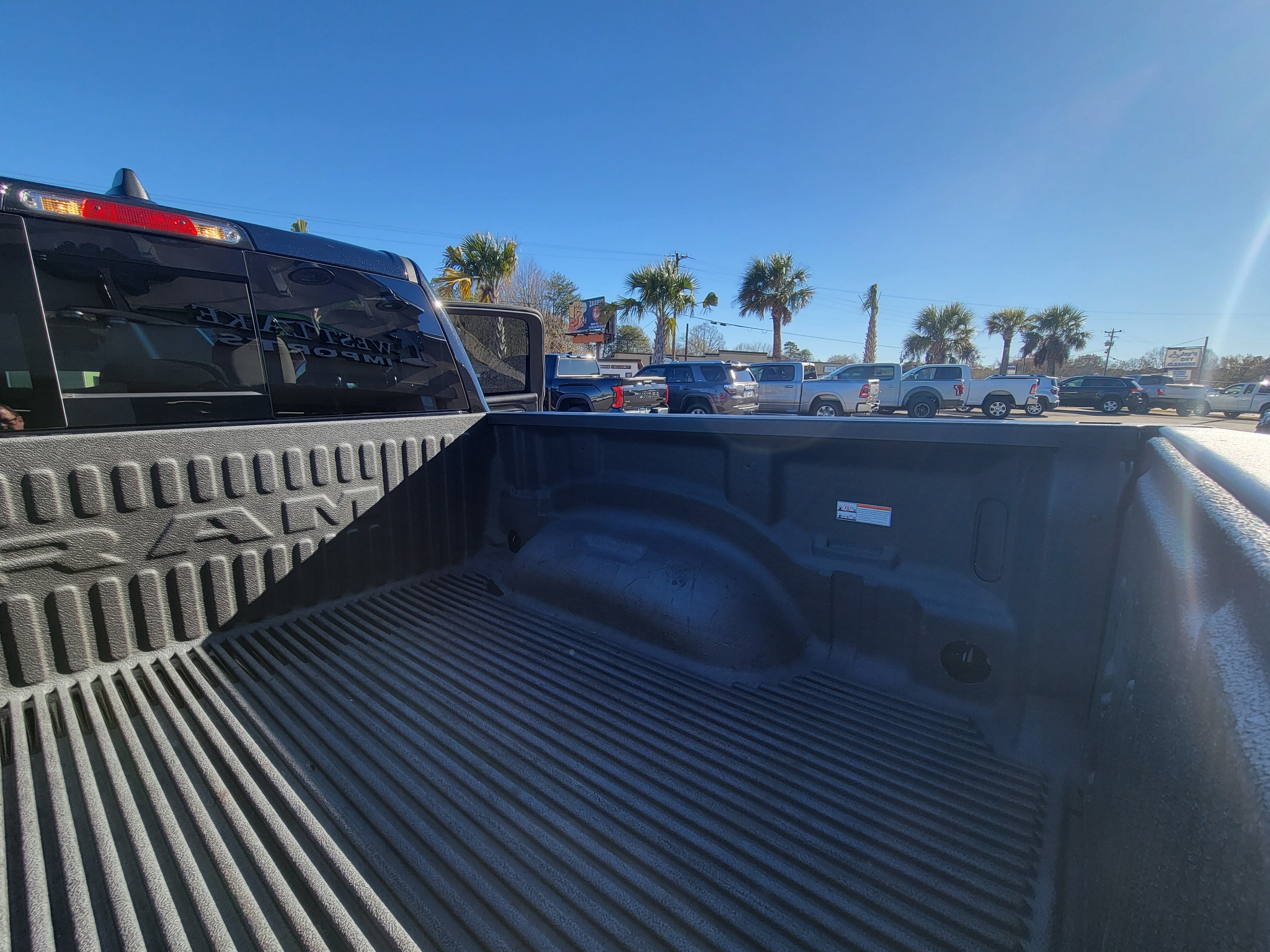 RAM 1500 Tradesman 4x4 Crew Cab 5'7" Box 2025