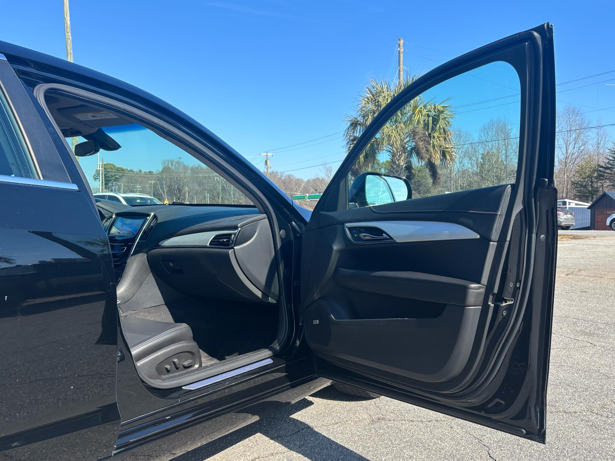 Cadillac ATS 4dr Sdn 2.0L Luxury AWD 2014