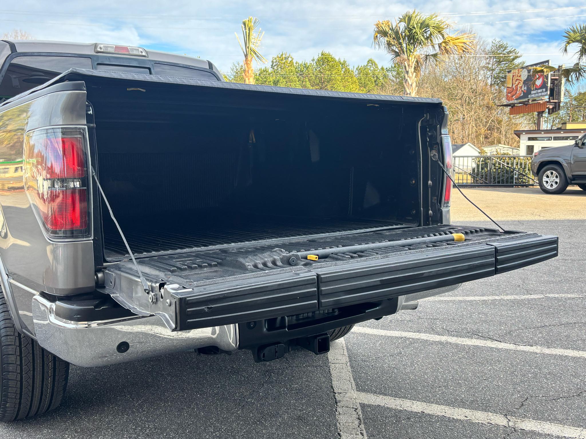 Ford F-150 2WD SuperCrew 145" Lariat 2011