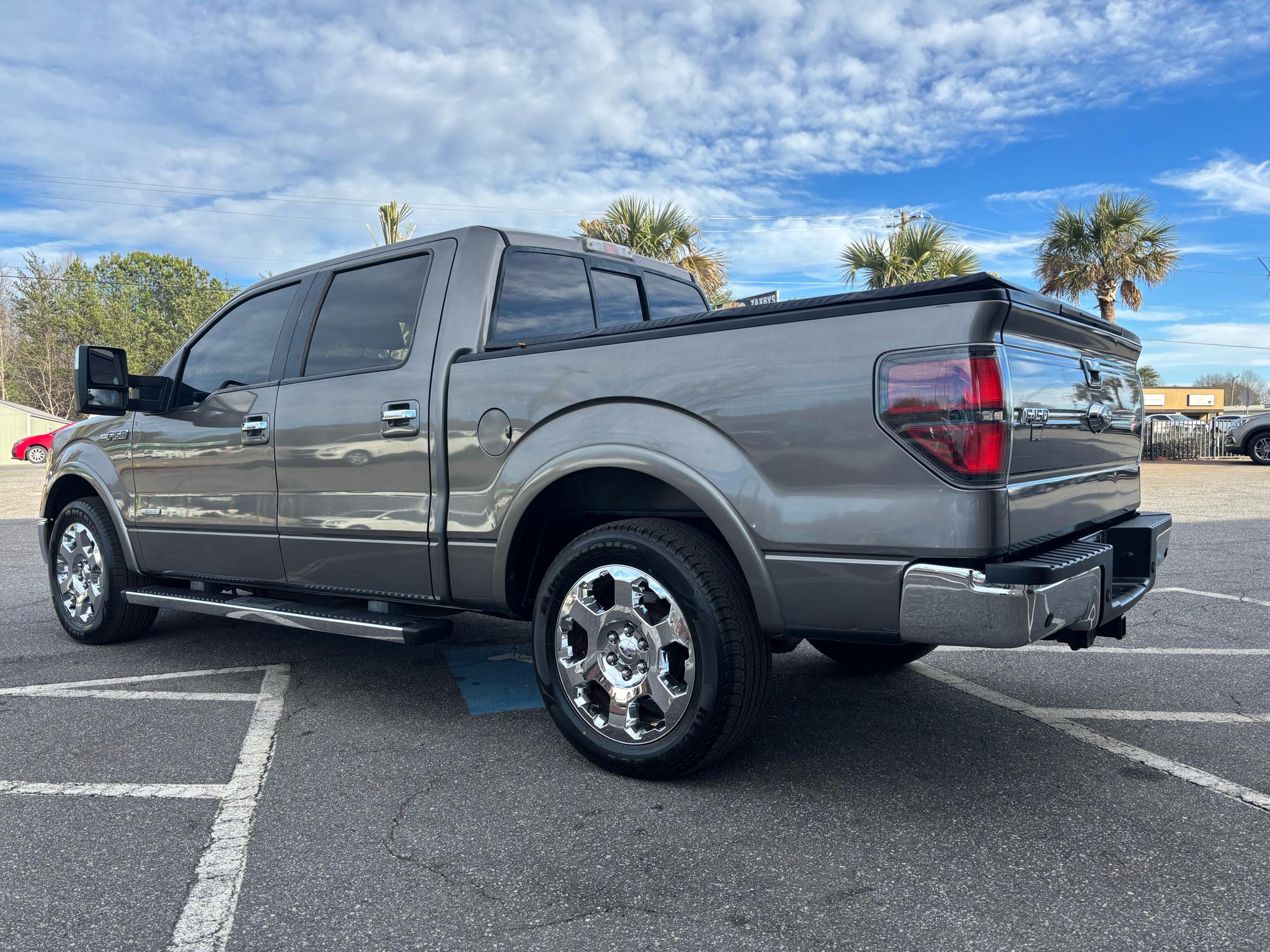 Ford F-150 2WD SuperCrew 145" Lariat 2011