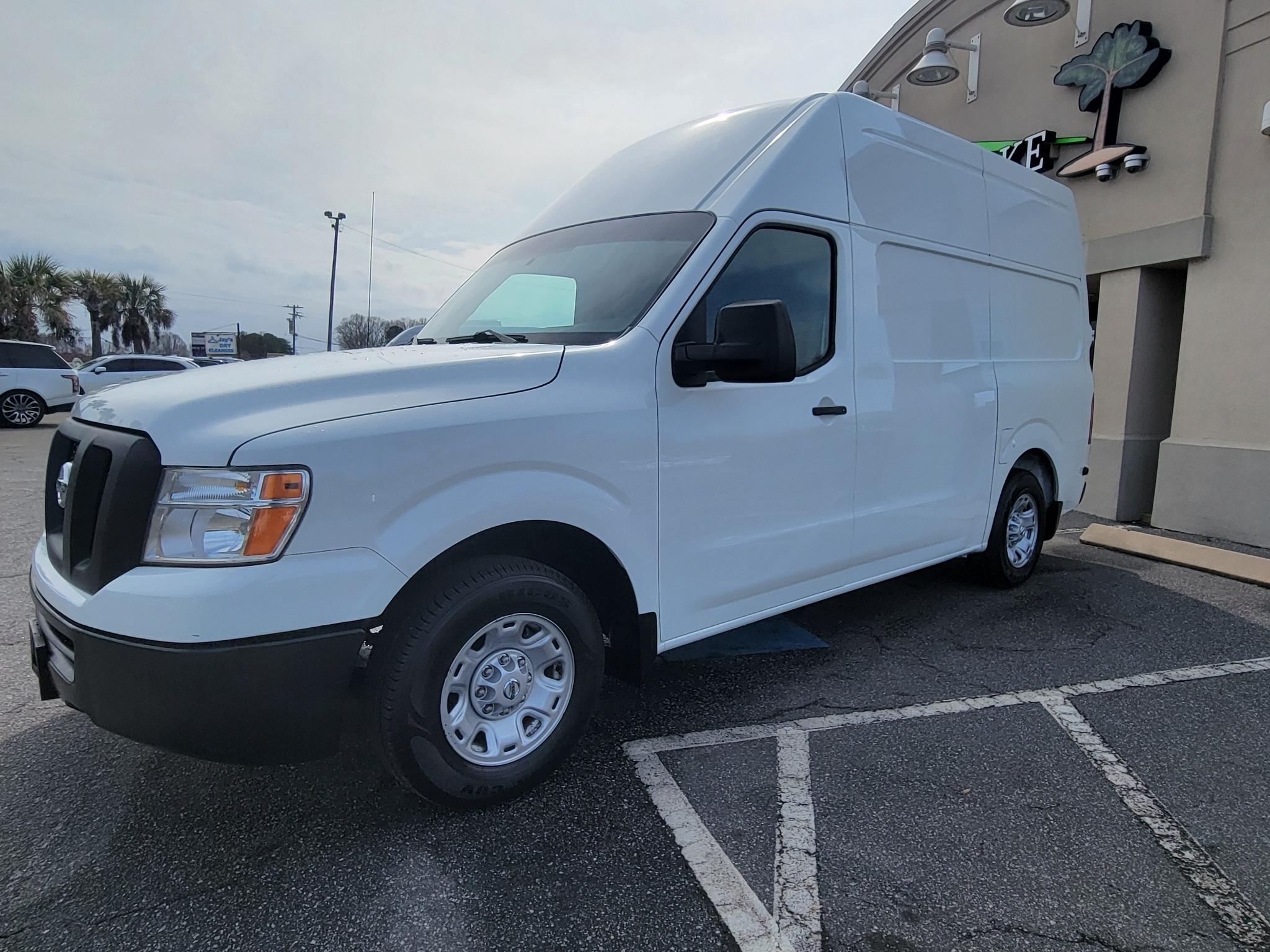 Nissan NV High Roof 2500 V6 SV 2016