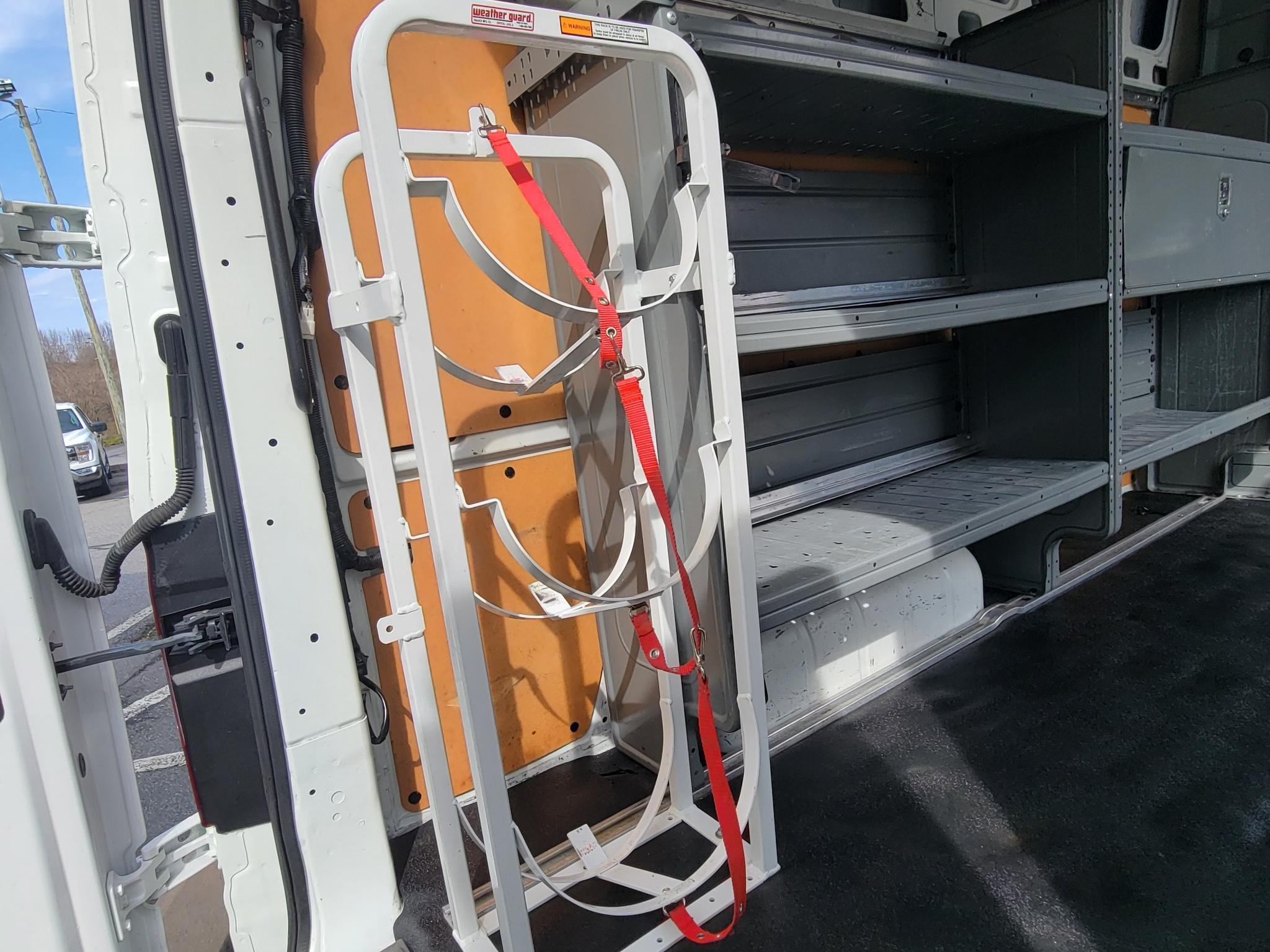 Nissan NV High Roof 2500 V6 SV 2016