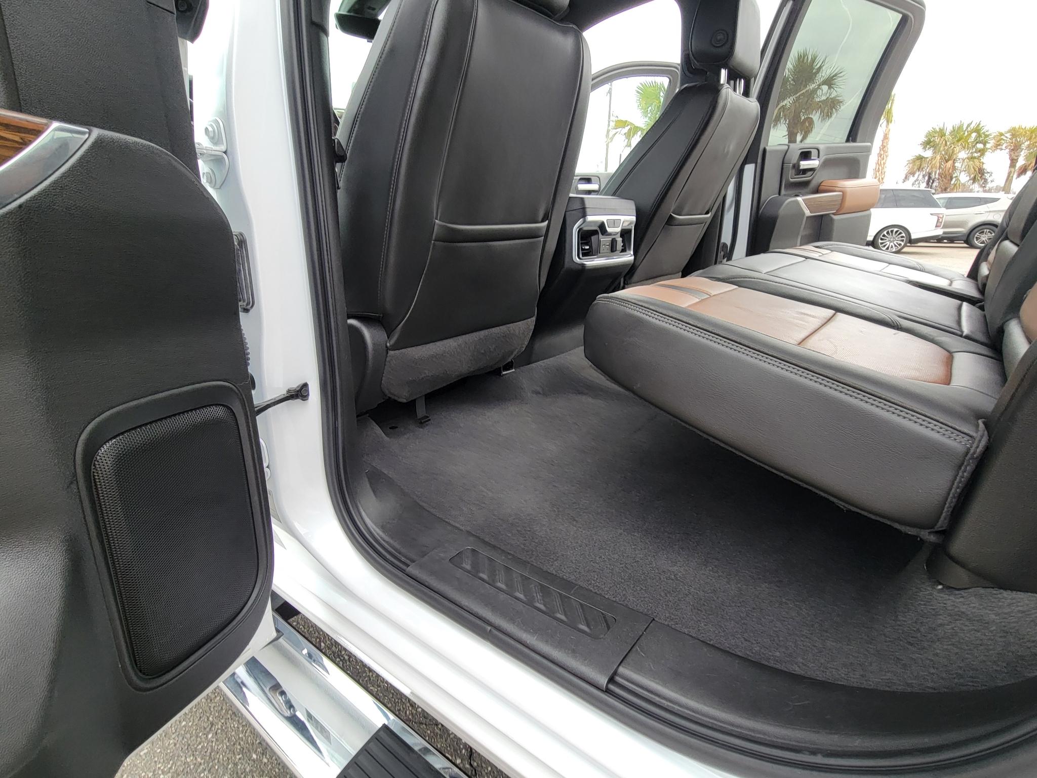 Chevrolet Silverado 3500HD 4WD Crew Cab 172" High Country 2020