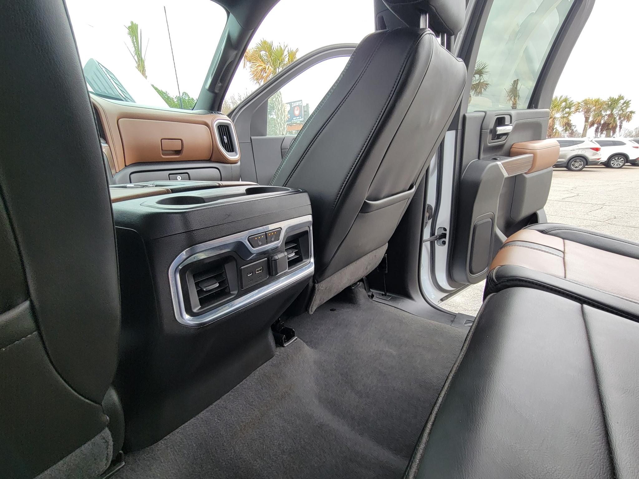 Chevrolet Silverado 3500HD 4WD Crew Cab 172" High Country 2020