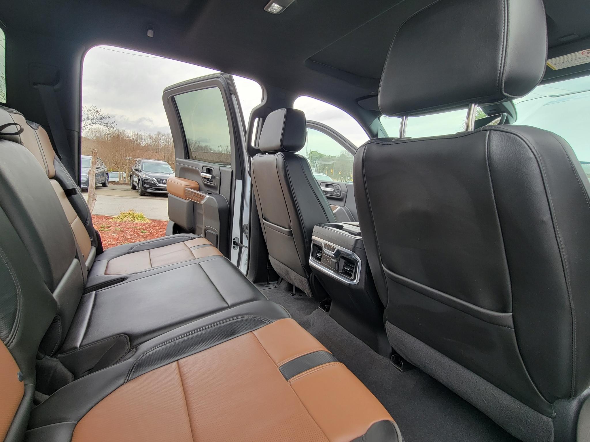 Chevrolet Silverado 3500HD 4WD Crew Cab 172" High Country 2020