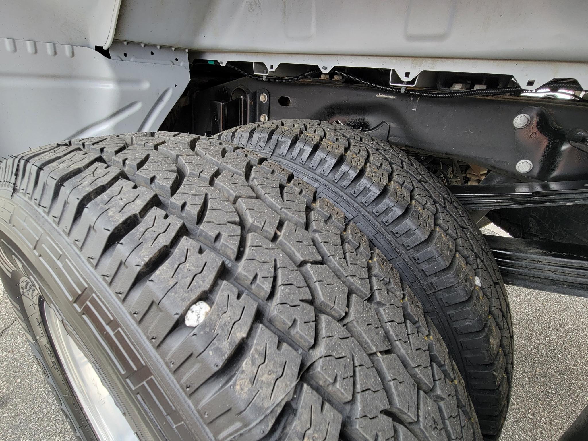 Chevrolet Silverado 3500HD 4WD Crew Cab 172" High Country 2020