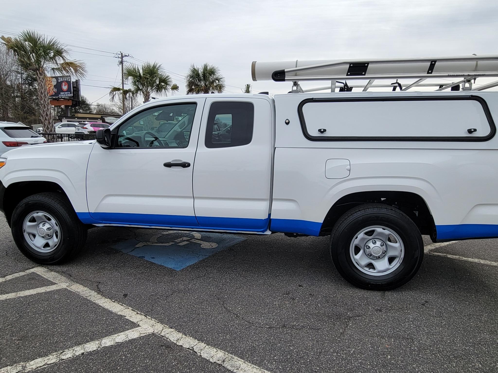 Toyota Tacoma 2WD SR5 Access Cab 6' Bed I4 AT (Natl) 2023