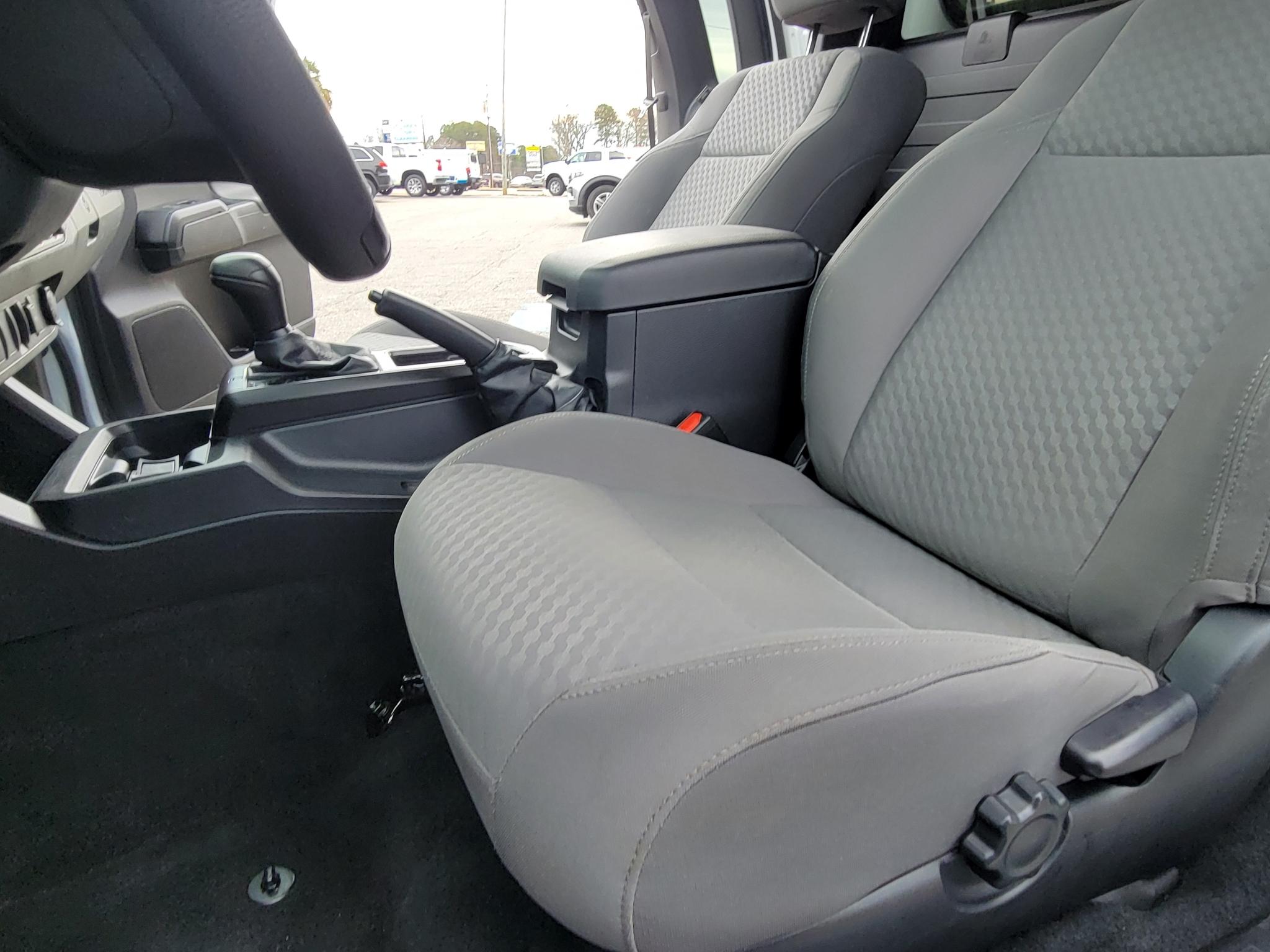 Toyota Tacoma 2WD SR5 Access Cab 6' Bed I4 AT (Natl) 2023